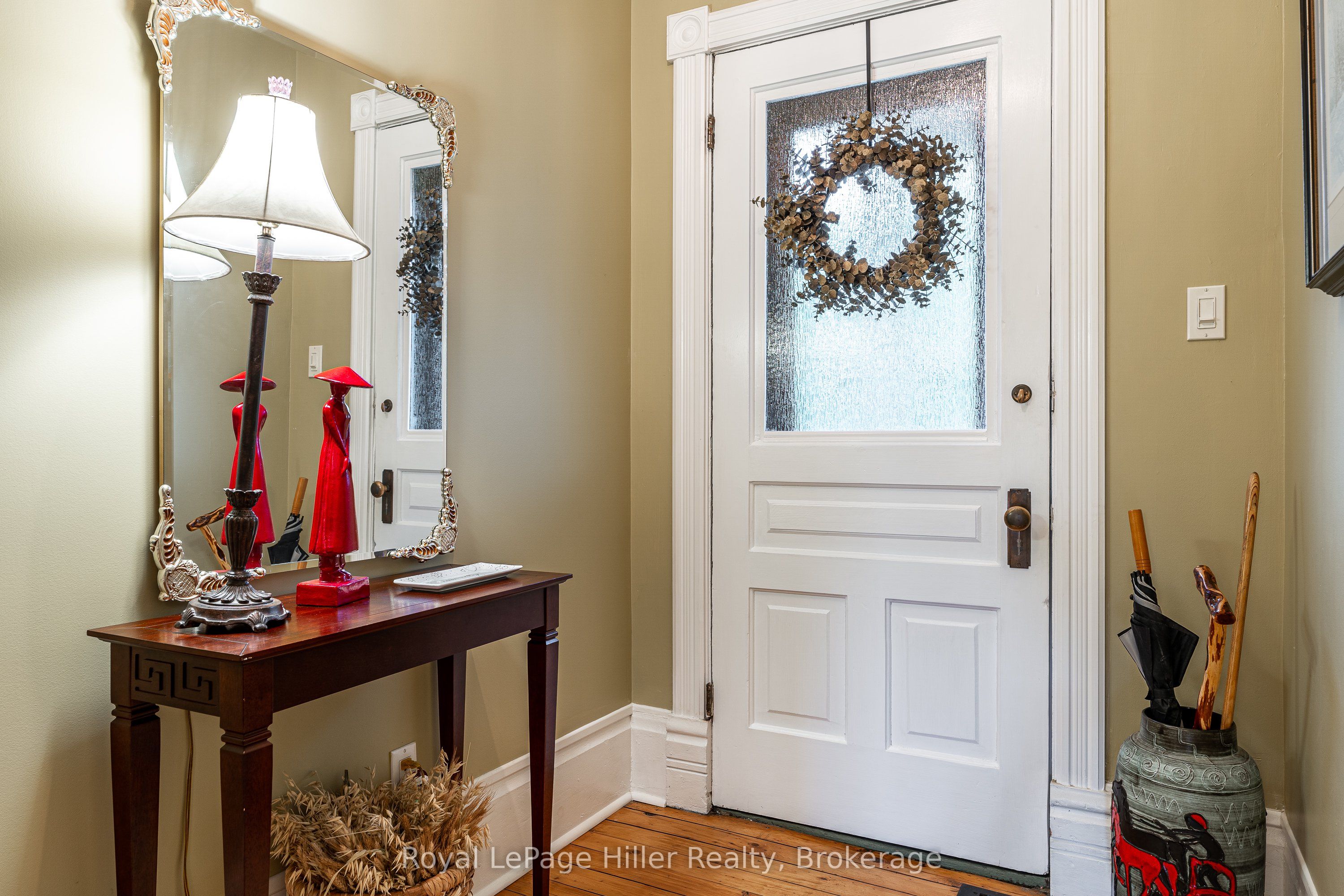 121 Milton Street, Stratford, ON N5A 3V2 photo 3