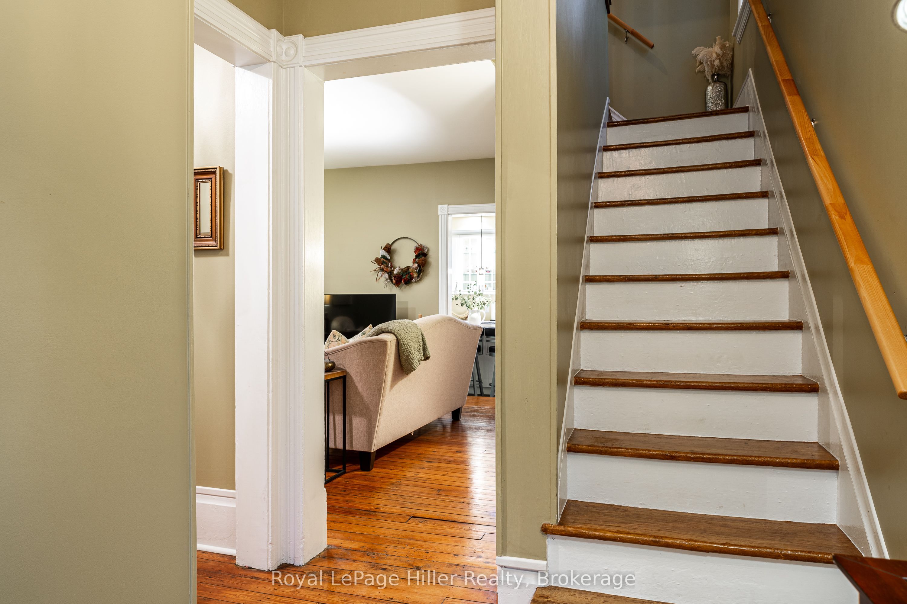 121 Milton Street, Stratford, ON N5A 3V2 photo 4