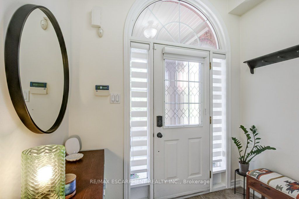 178 Chudleigh Street, Hamilton, ON L8B 0J9 photo 4