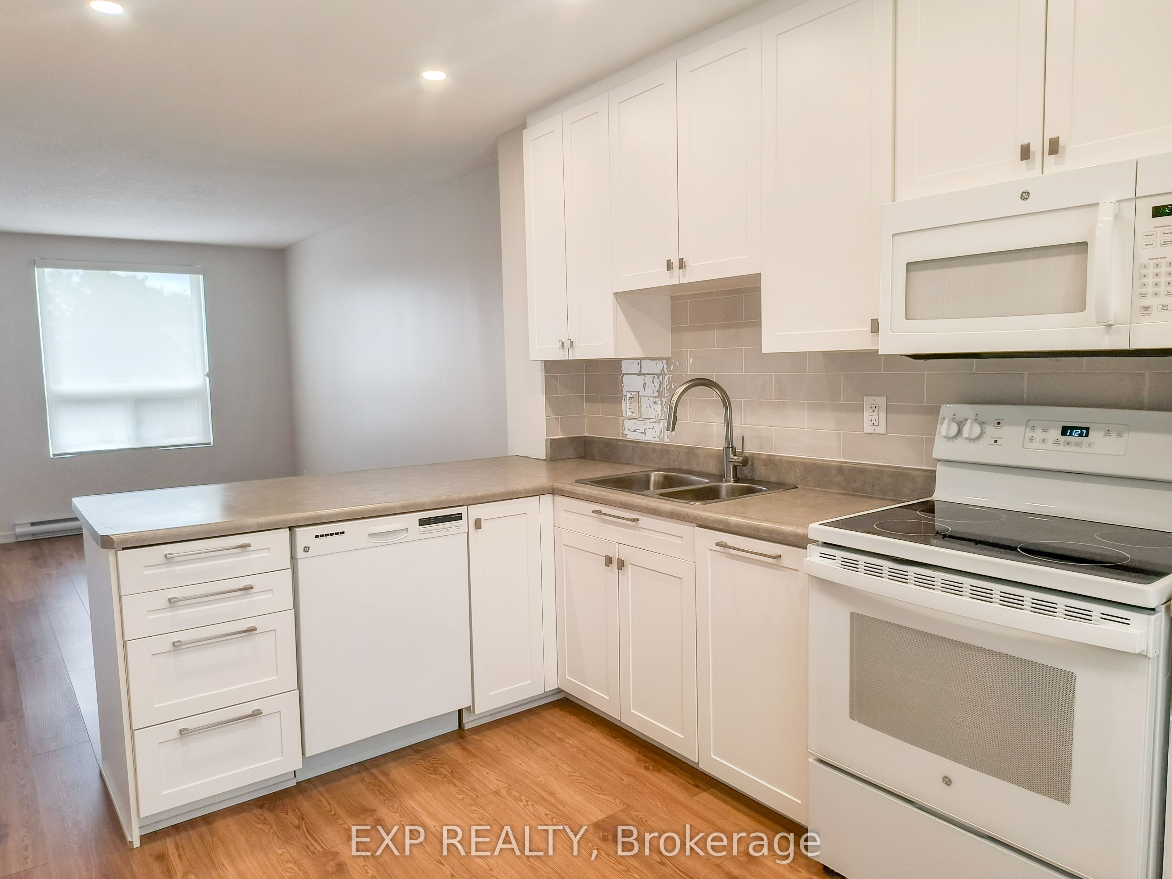 971 Gulf Place 6, Overbrook - Castleheights and Area, ON K1K 3X9 photo 3