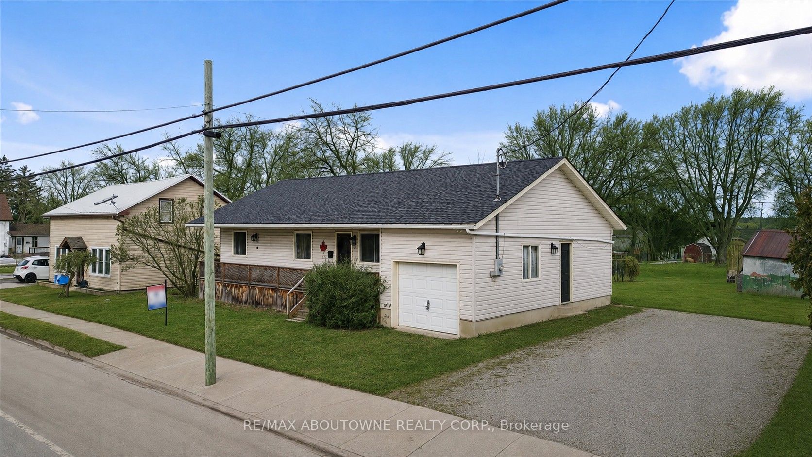 12 Main Street W, Haldimand, ON N0A 1P0 photo 2