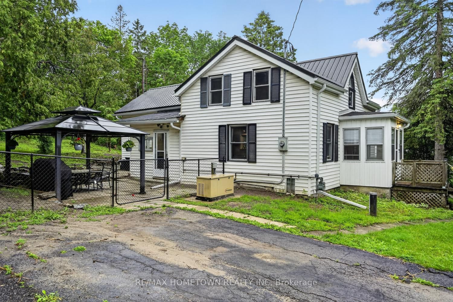 15 Perth Street, Elizabethtown-Kitley, ON K0E 1M0 photo 5