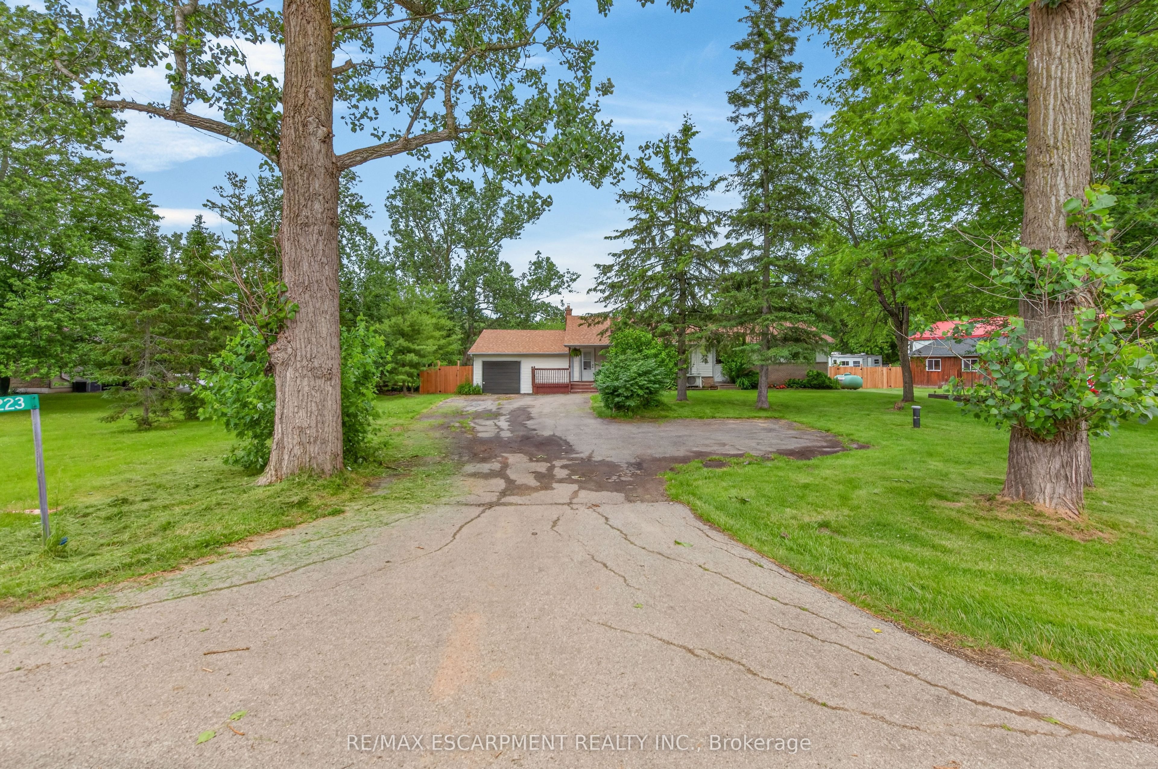 8223 Concession 5 Road, West Lincoln, ON L0R 1E0 photo 4