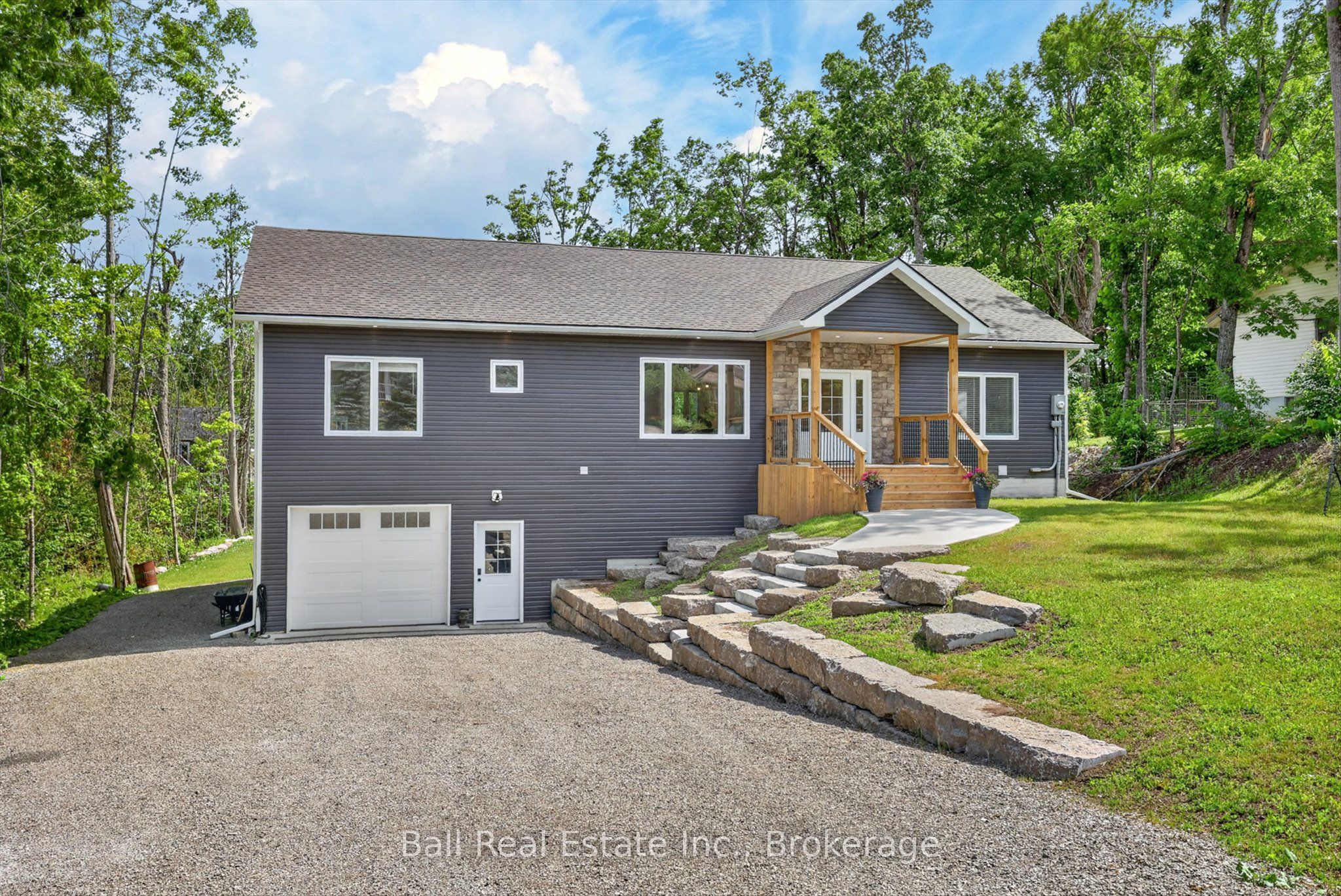 53 Sumcot Drive, Trent Lakes, ON K0L 1J0 photo 2