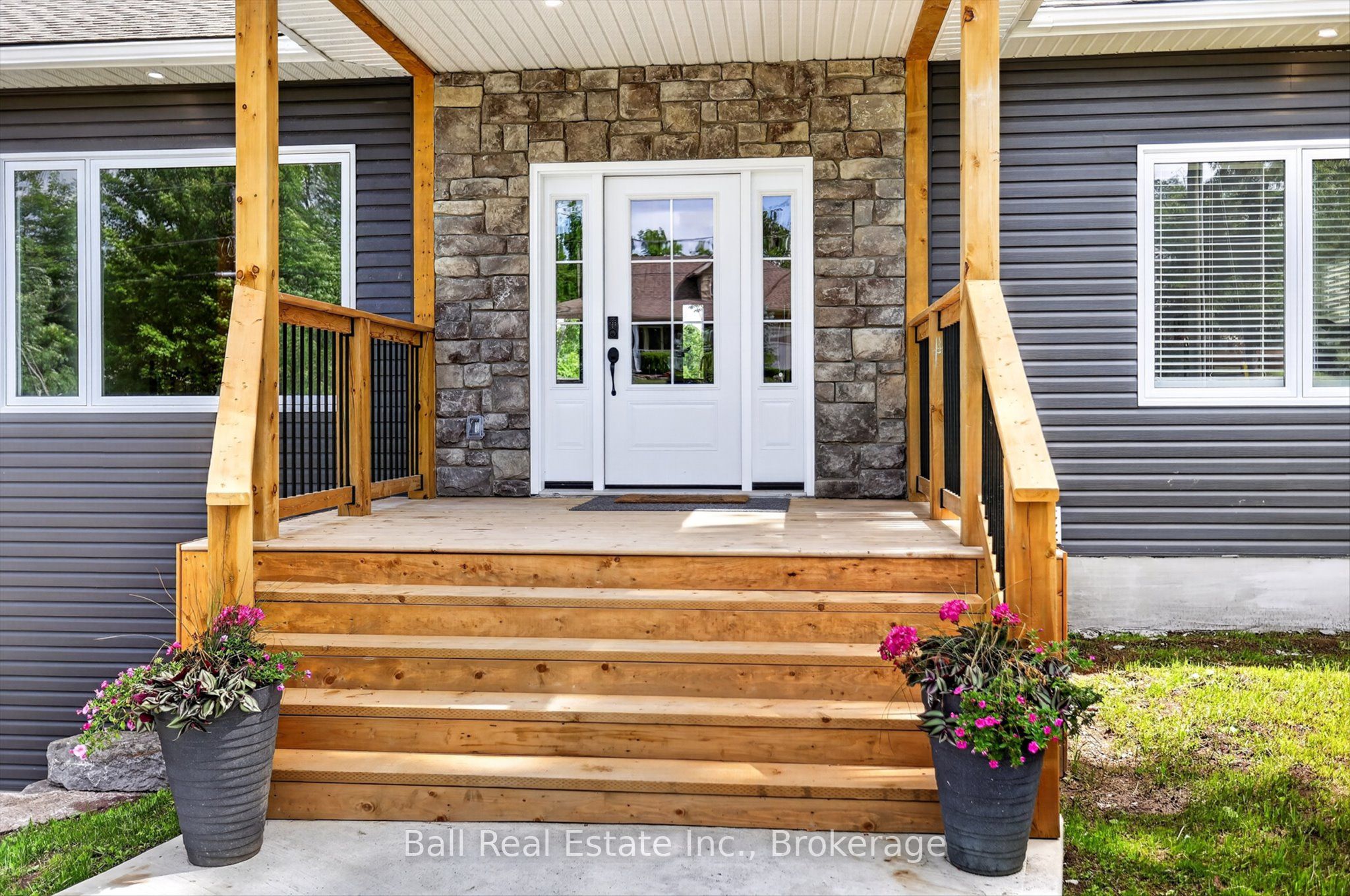 53 Sumcot Drive, Trent Lakes, ON K0L 1J0 photo 4