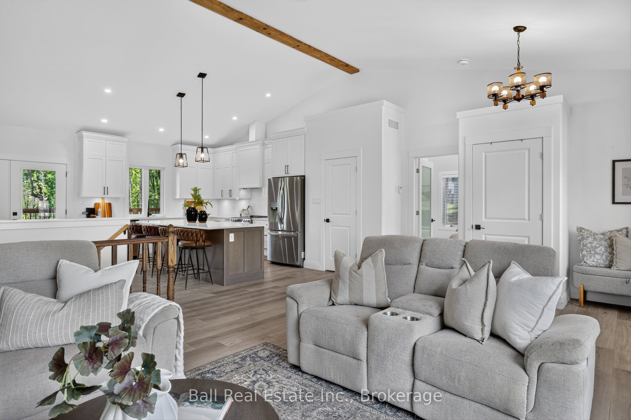 53 Sumcot Drive, Trent Lakes, ON K0L 1J0 photo 5