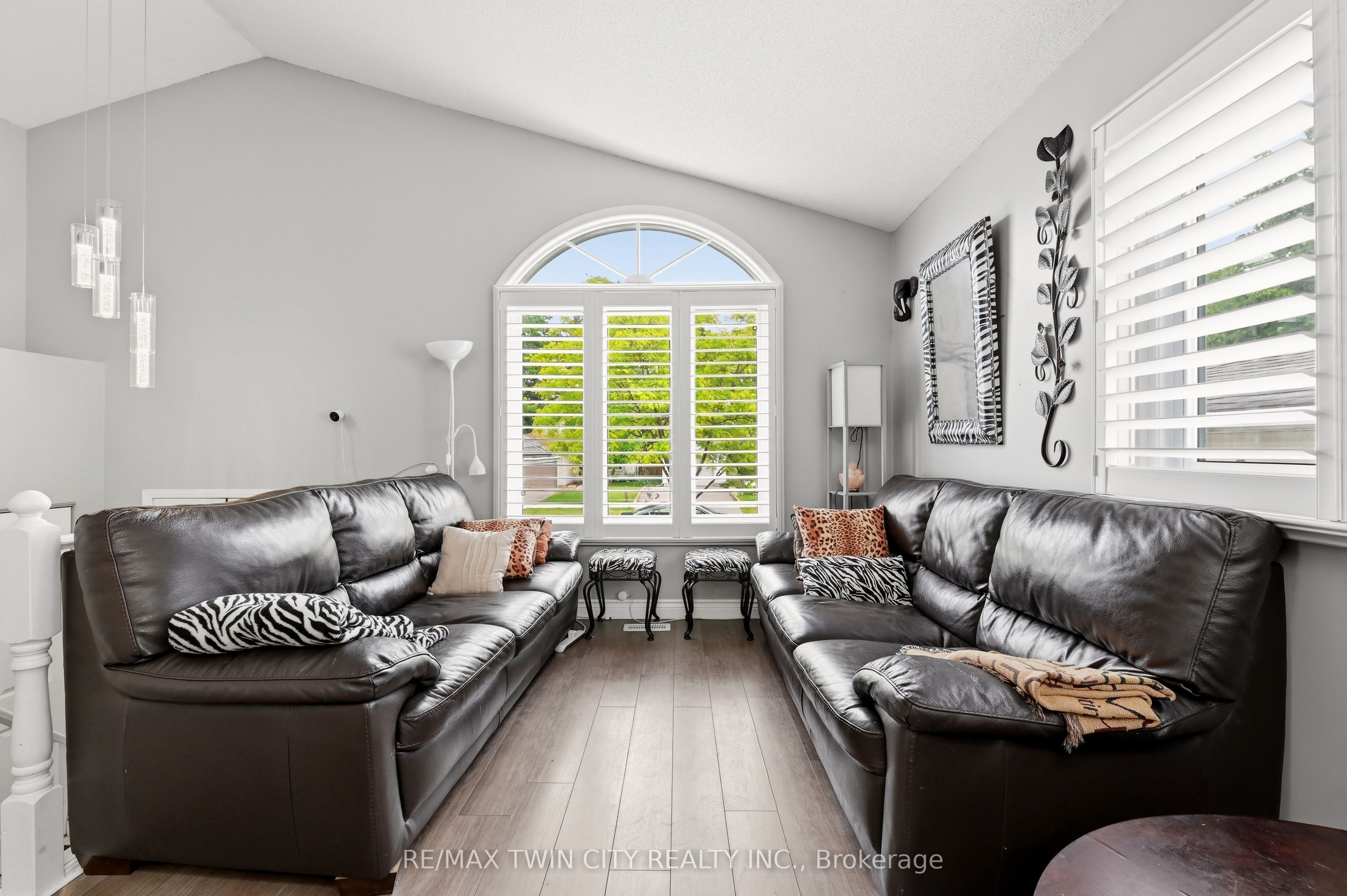 59 Morgan Drive, Haldimand, ON N3W 1H7 photo 3