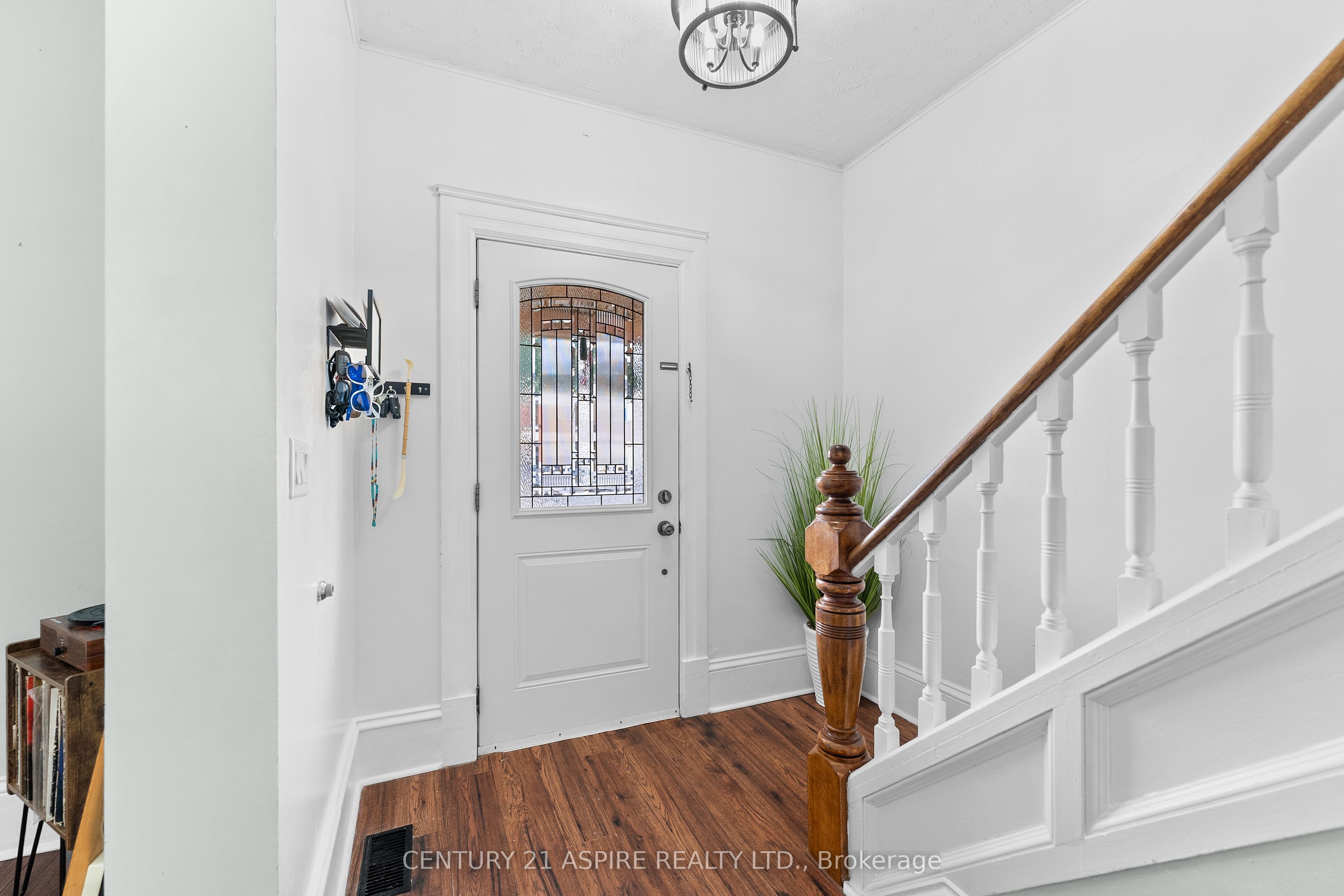 296 First Avenue N, Pembroke, ON K8A 5C2 photo 5