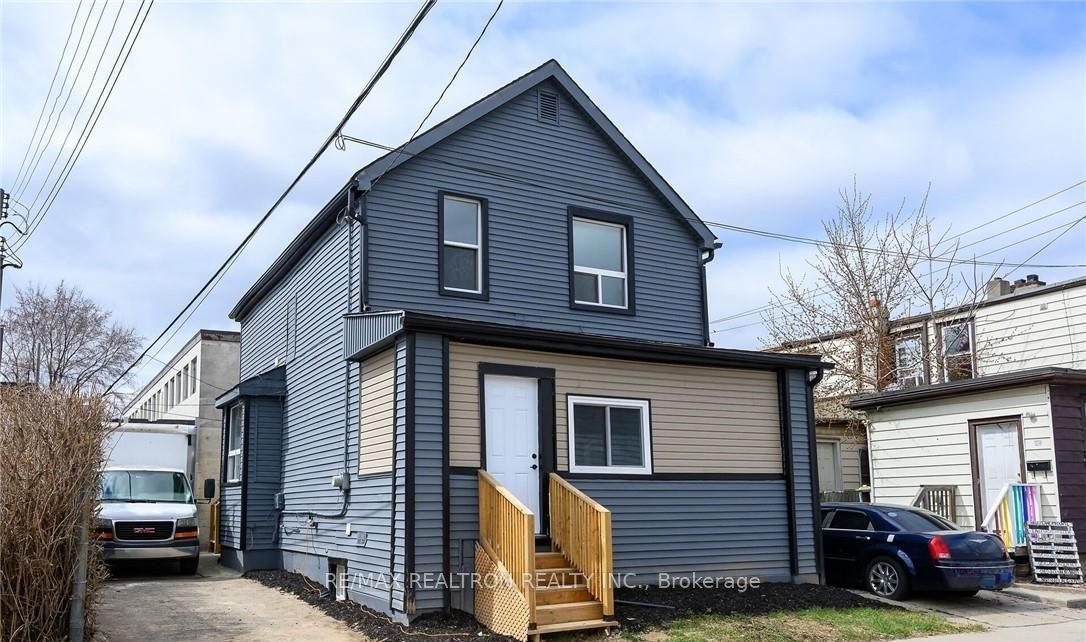 31 Greenaway Avenue Upper Level, Hamilton, ON L8C 6C3 photo 3