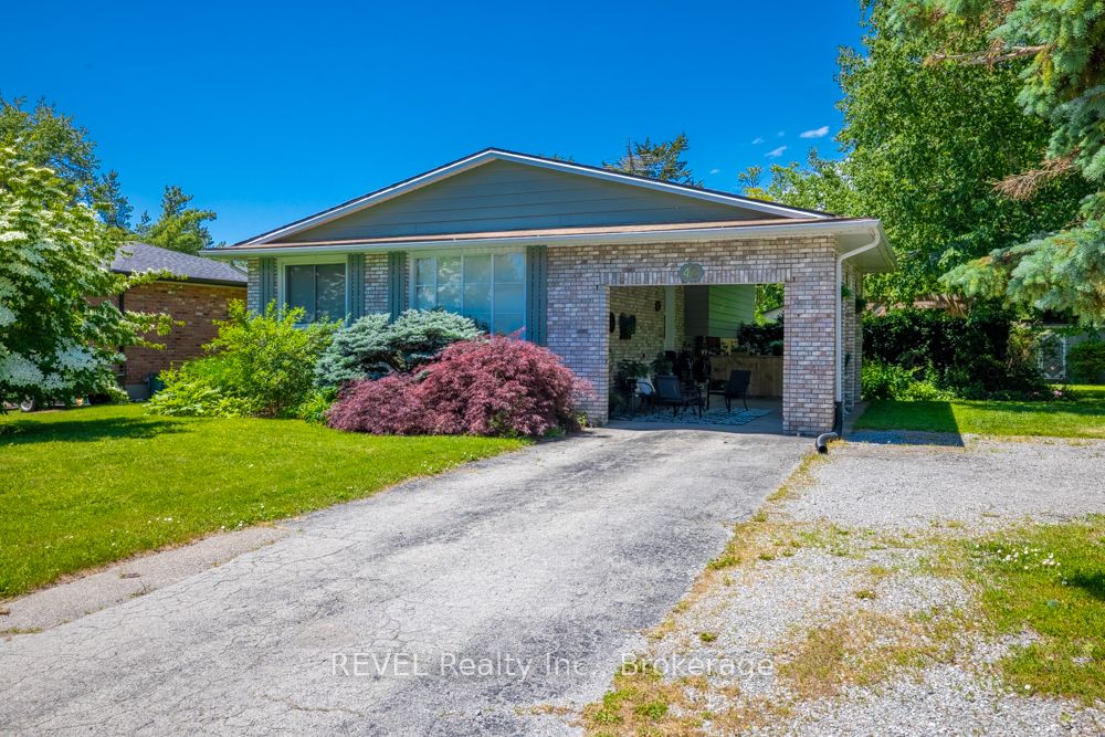 42 St George Court, Fort Erie, ON L0S 1B0 photo 2