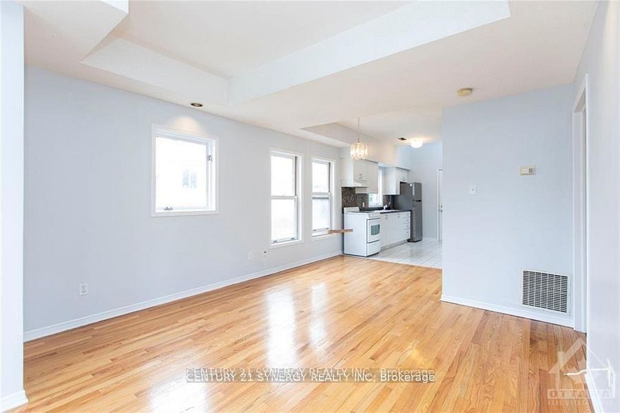 450 Maclaren Street 11, Ottawa Centre, ON K1R 5K6 photo 3