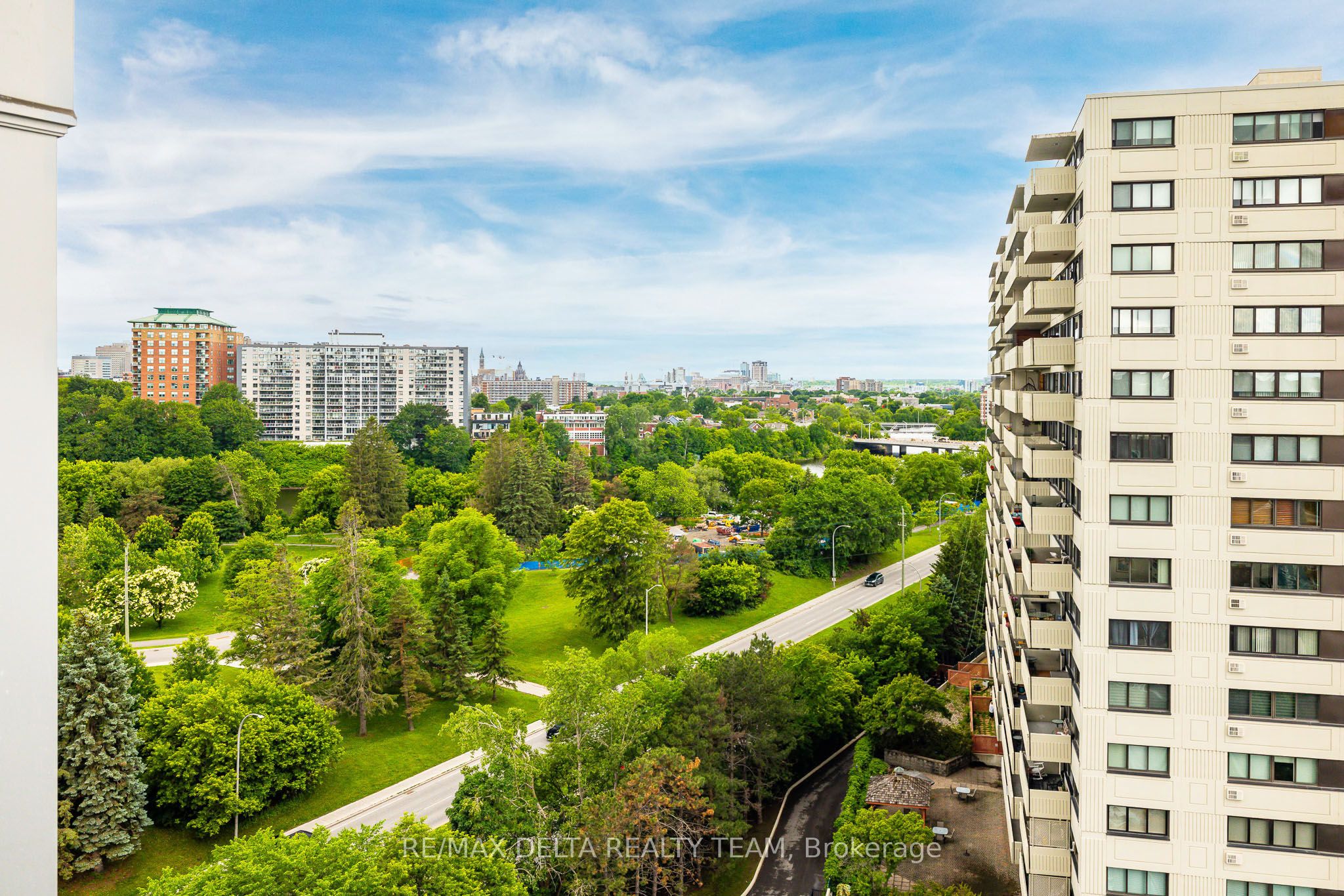 70 Landry Street 1207, Vanier and Kingsview Park, ON K1L 0A8 photo 5