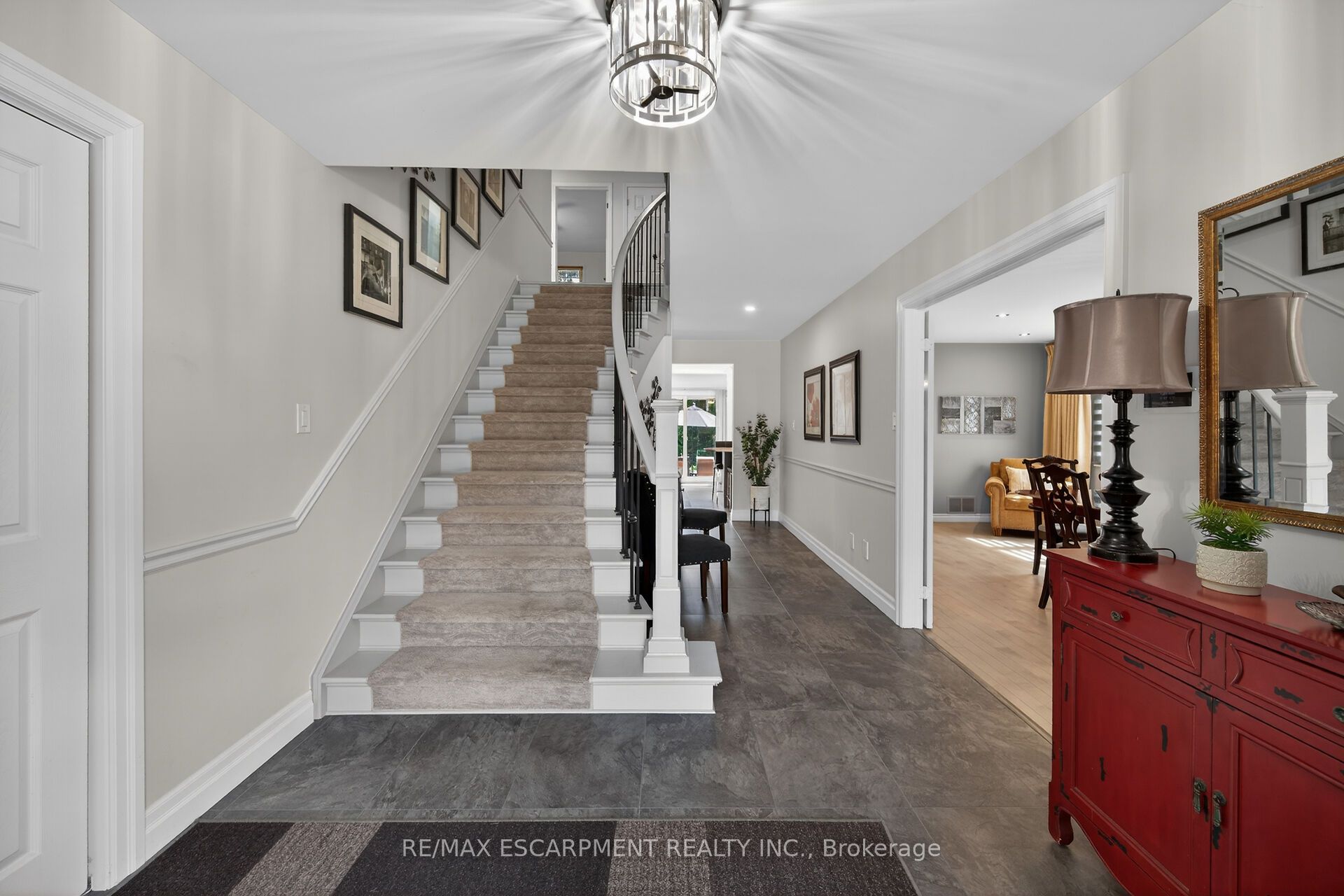 32 Symphony Place, Hamilton, ON L9G 4V6 photo 3