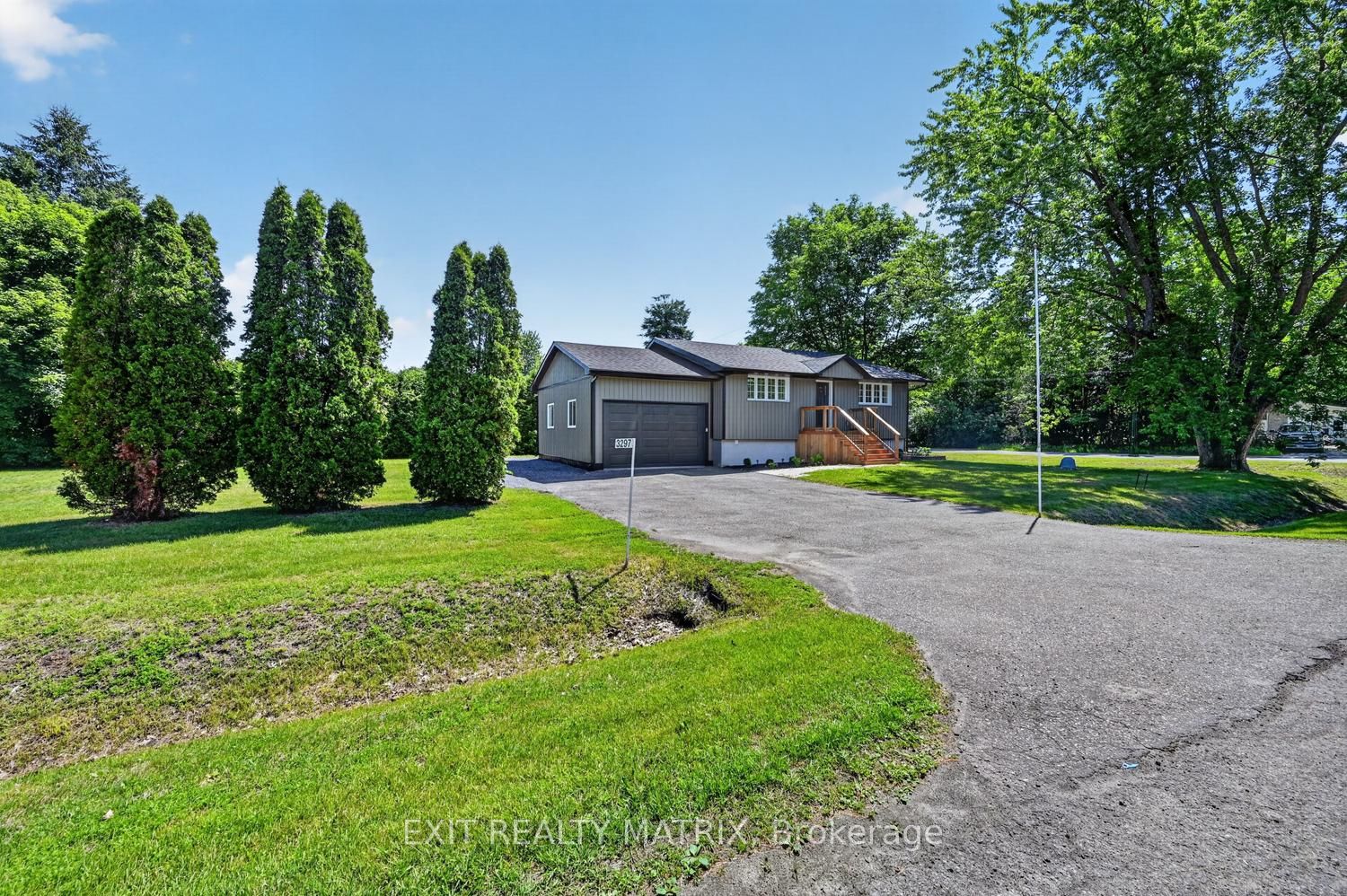3297 Wayne Street, Greely - Metcalfe - Osgoode - Vernon and Area, ON K0A 2W0 photo 2