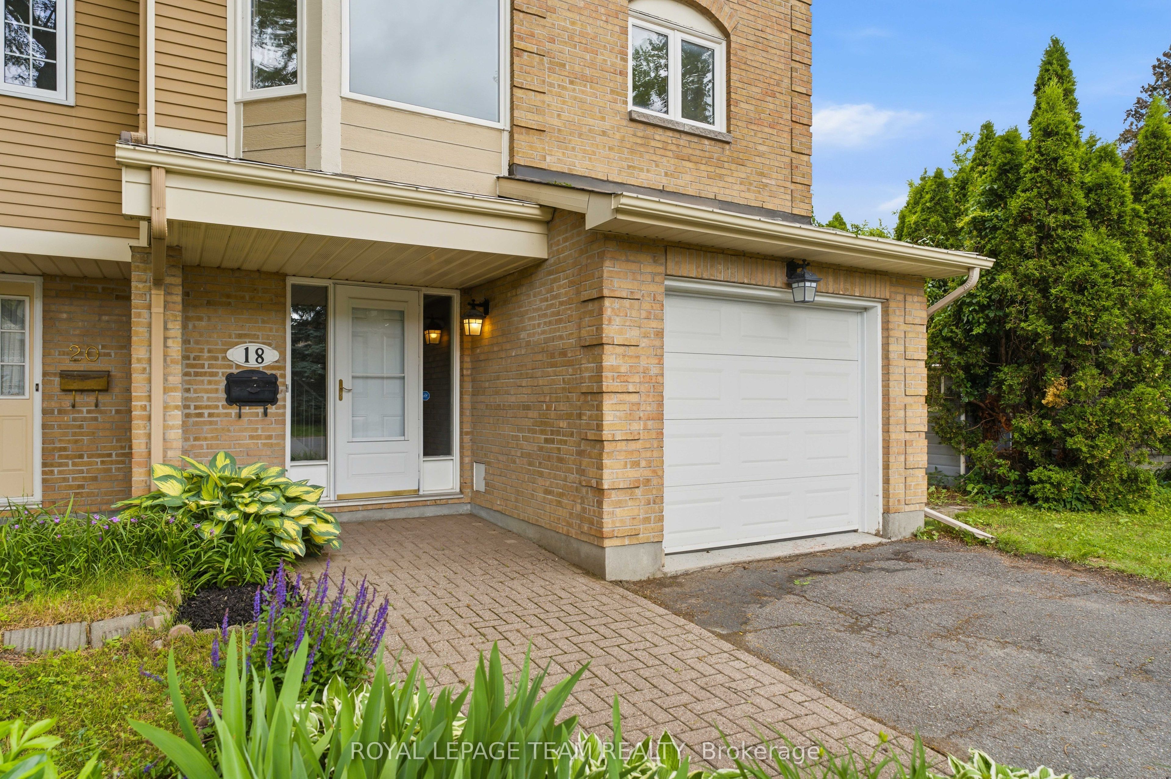 18 Arbordale Crescent, South of Baseline to Knoxdale, ON K2G 5C6 photo 4