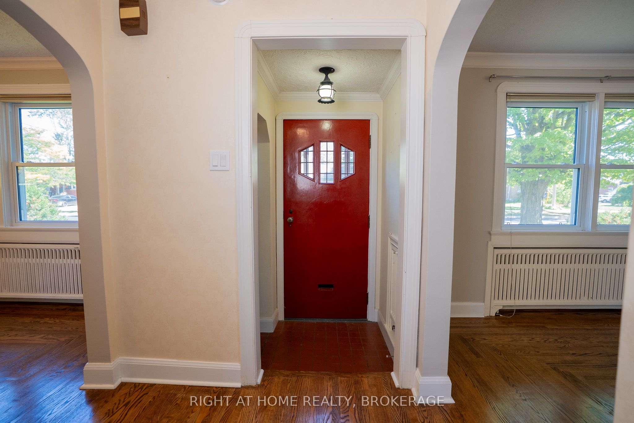 57 Edgar Street, Welland, ON L3C 1S6 photo 4