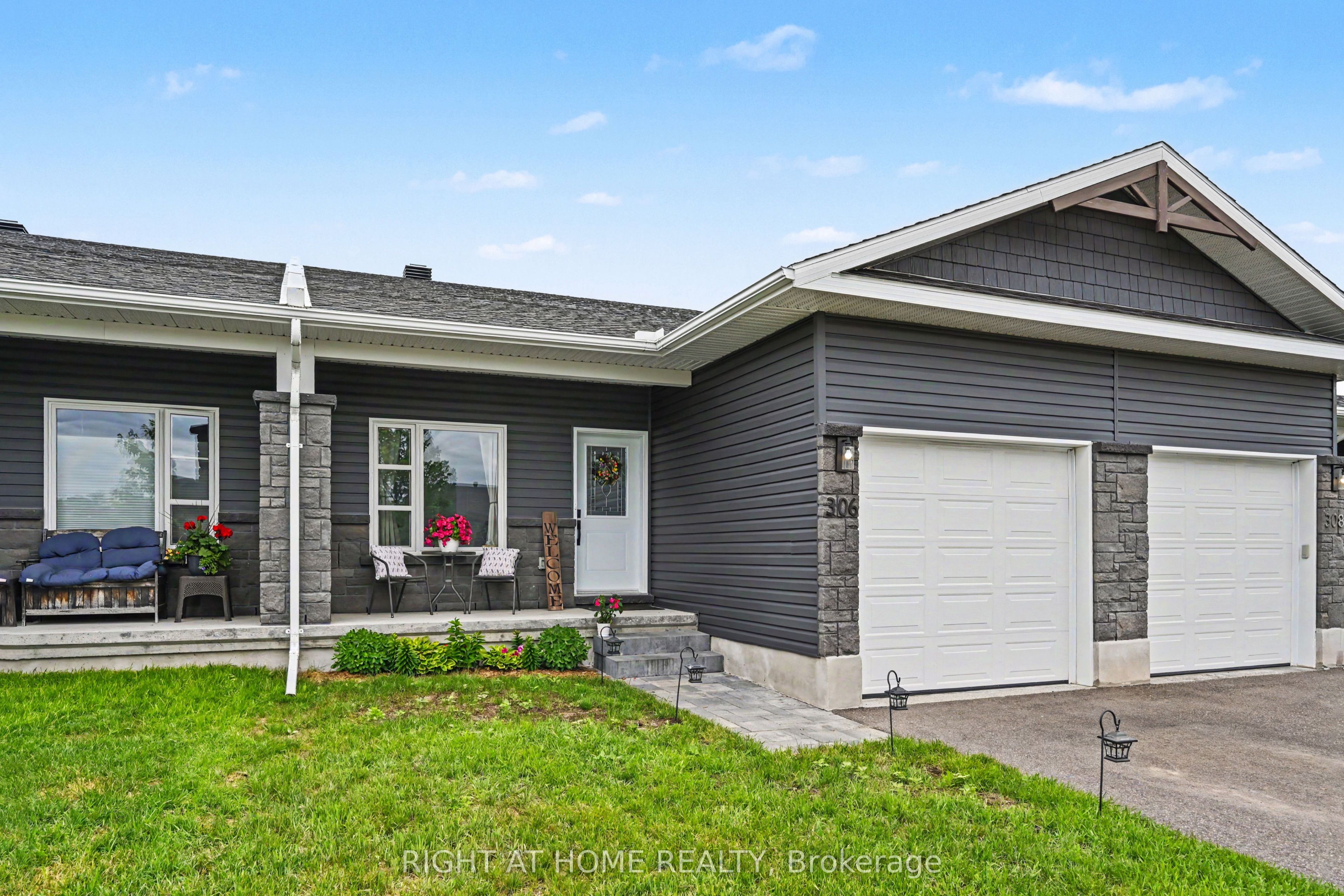 306 Forestview Crescent, Renfrew, ON K7V 0C4 photo 2