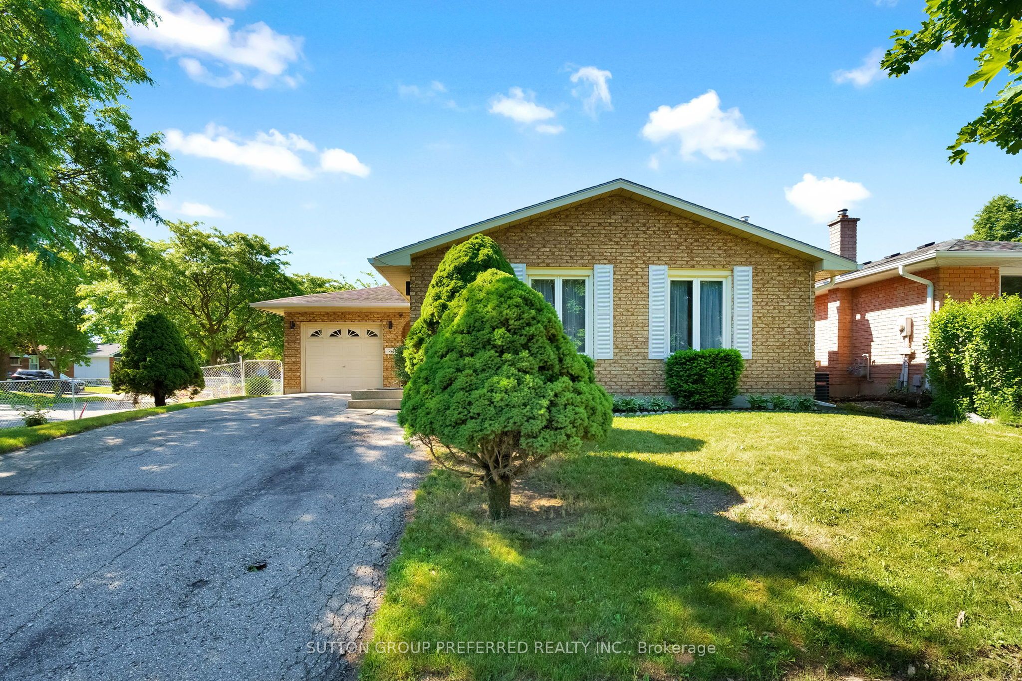 1 Ponderosa Crescent, London South, ON N6E 2L4 photo 3