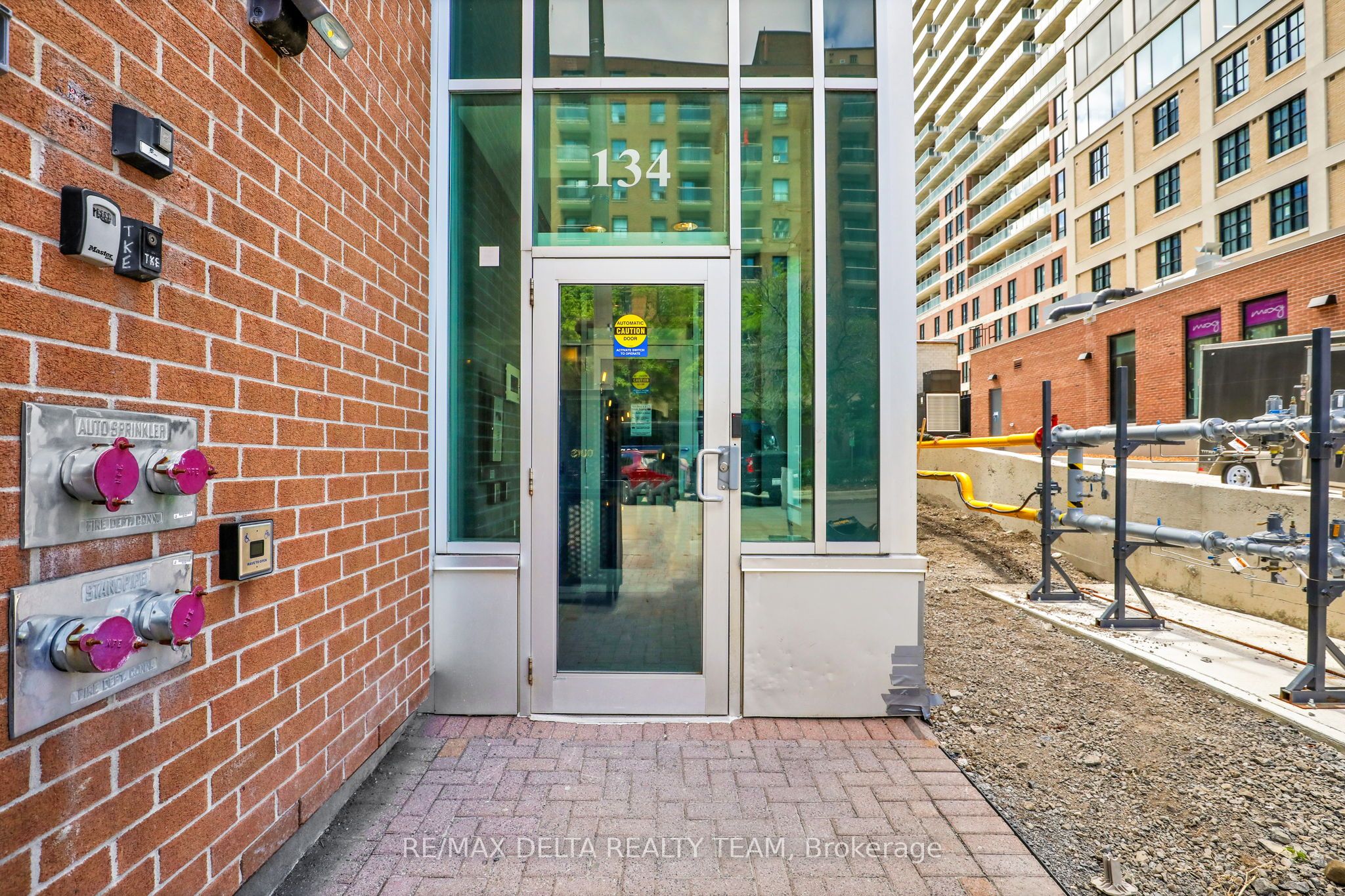 134 York Street 205, Lower Town - Sandy Hill, ON K1N 1K8 photo 3