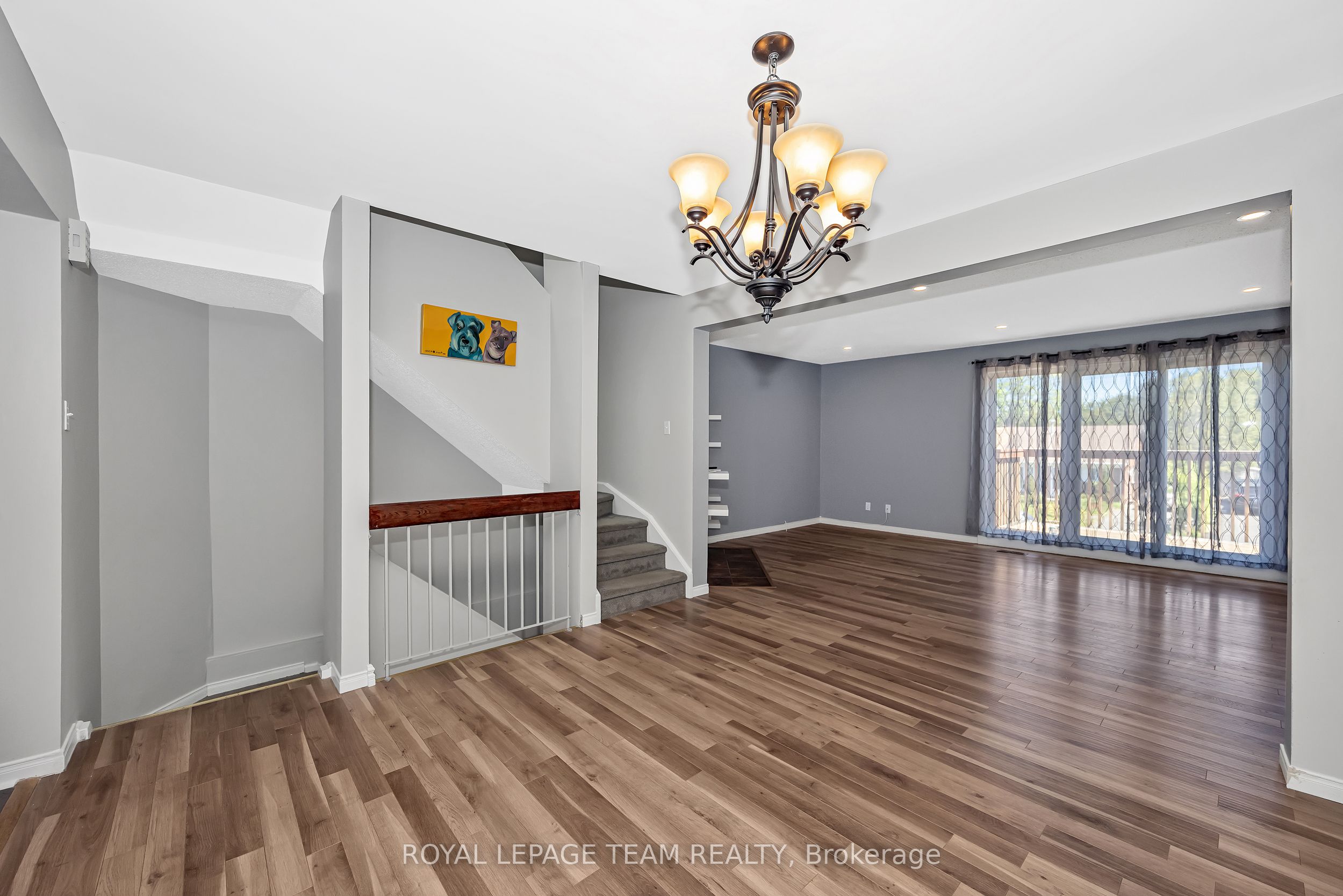 276 Dalehurst Drive C, Tanglewood - Grenfell Glen - Pineglen, ON K2G 4J5 photo 5