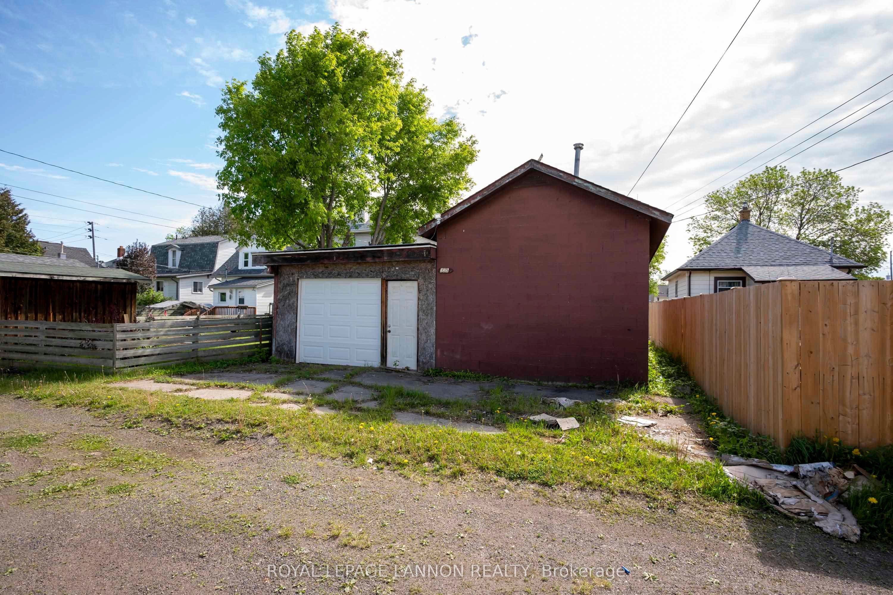 335 VICKERS Street N, Thunder Bay, ON P7C 4B1 photo 4
