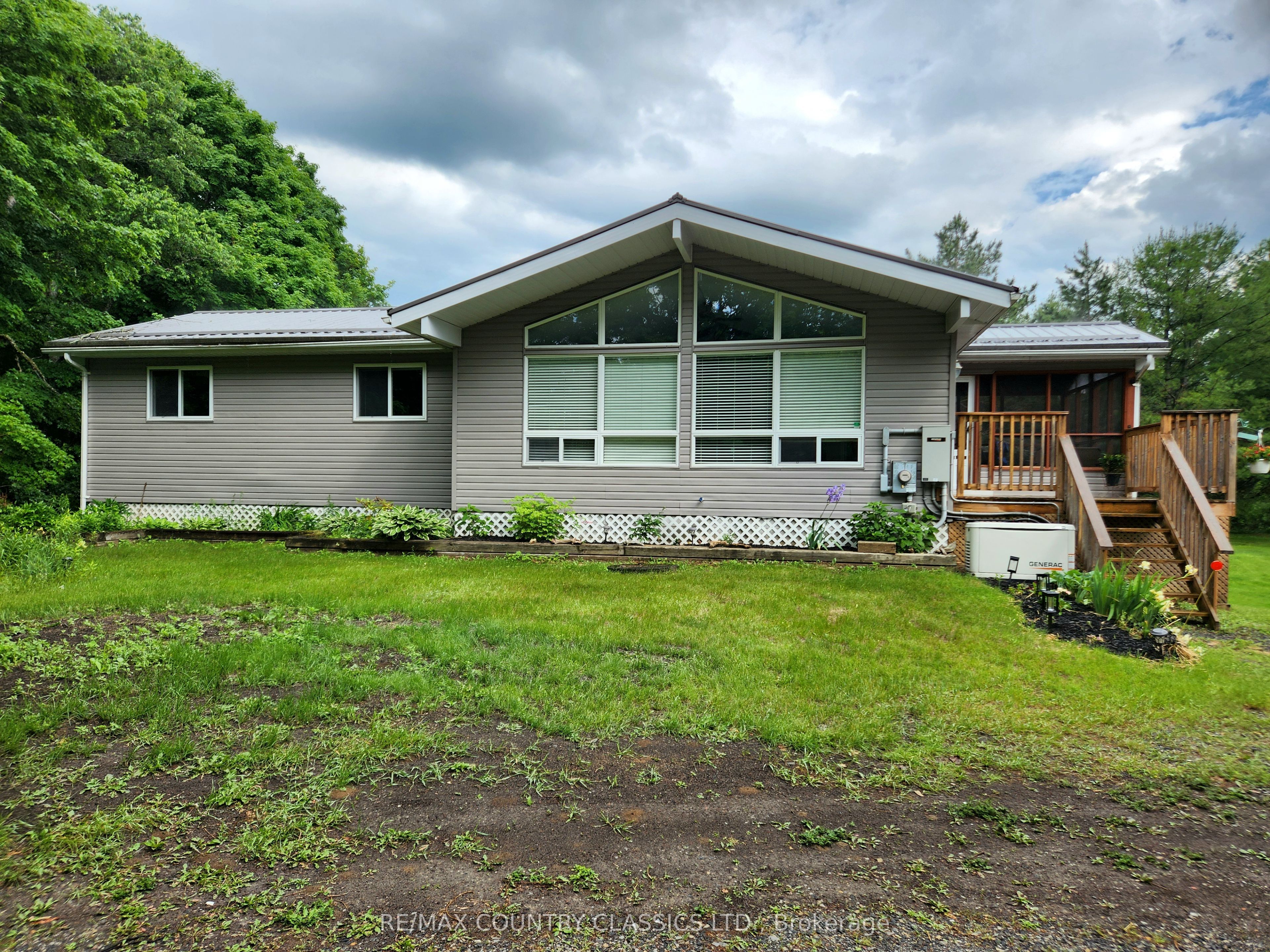 1930 Weslemkoon Lk Road, Tudor and Cashel, ON K0L 1W0