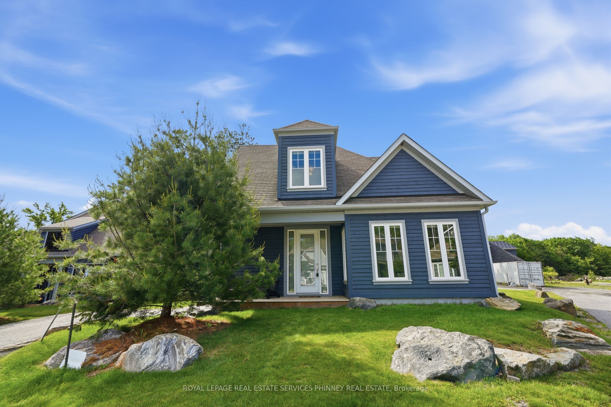 2054 Peninsula Road 43, Muskoka Lakes, ON P0B 1G0 photo 2