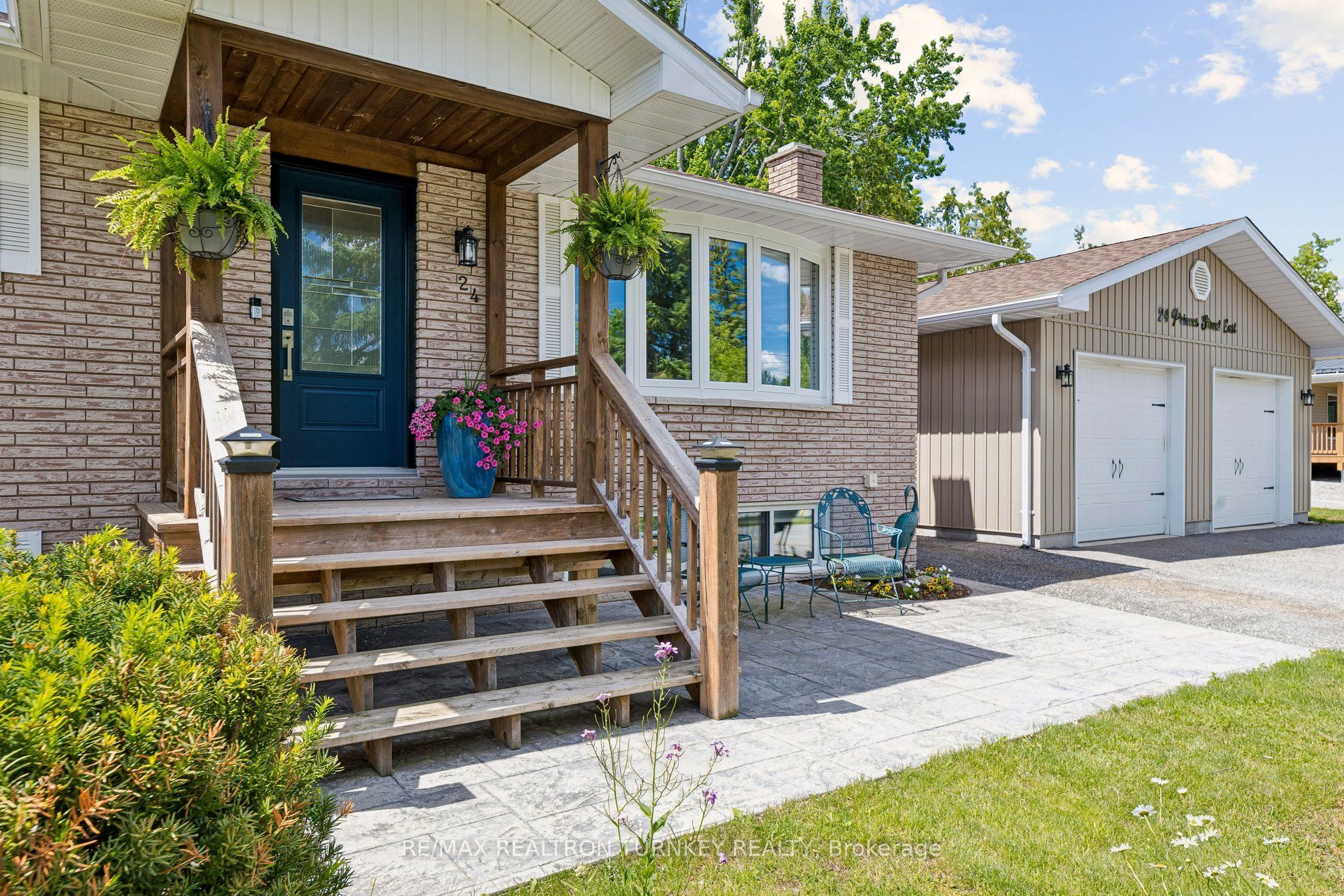 24 Princes Street E, Kawartha Lakes, ON K0M 1N0 photo 2