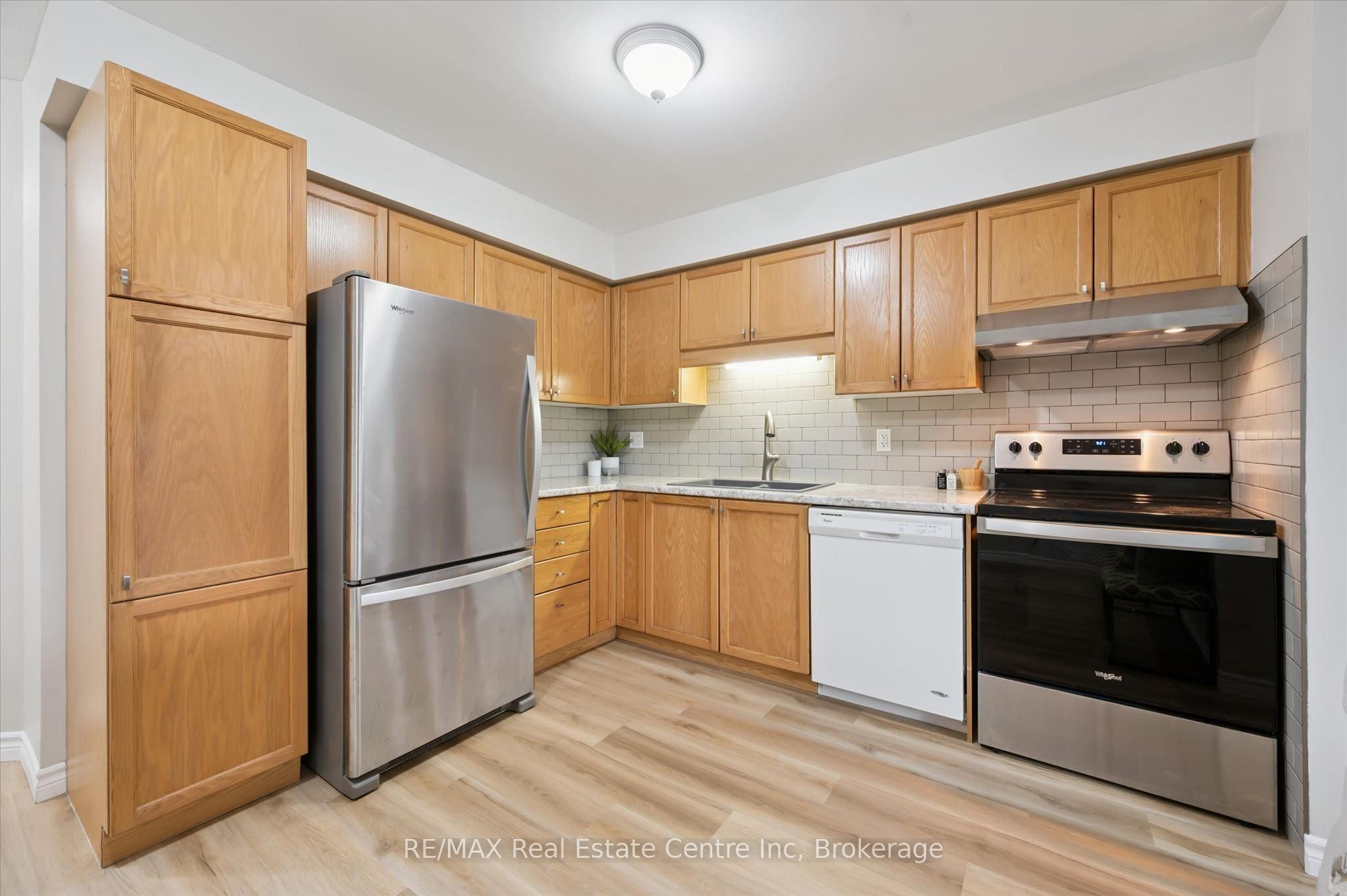 124 GOSLING Gardens 44, Guelph, ON N1G 5K6 photo 5