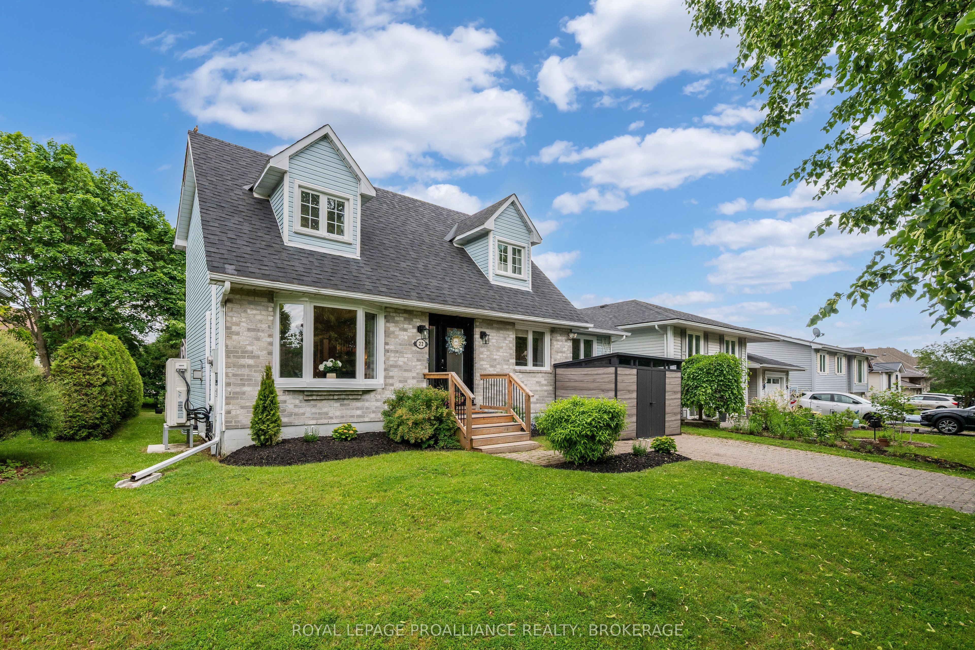 22 Heritage Drive, Loyalist, ON K0H 1G0 photo 3