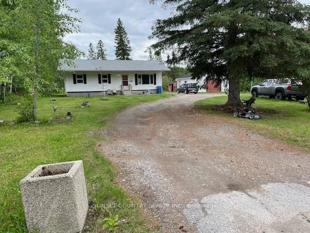 588 Thiel Road, Dryden, ON P8N 3G2