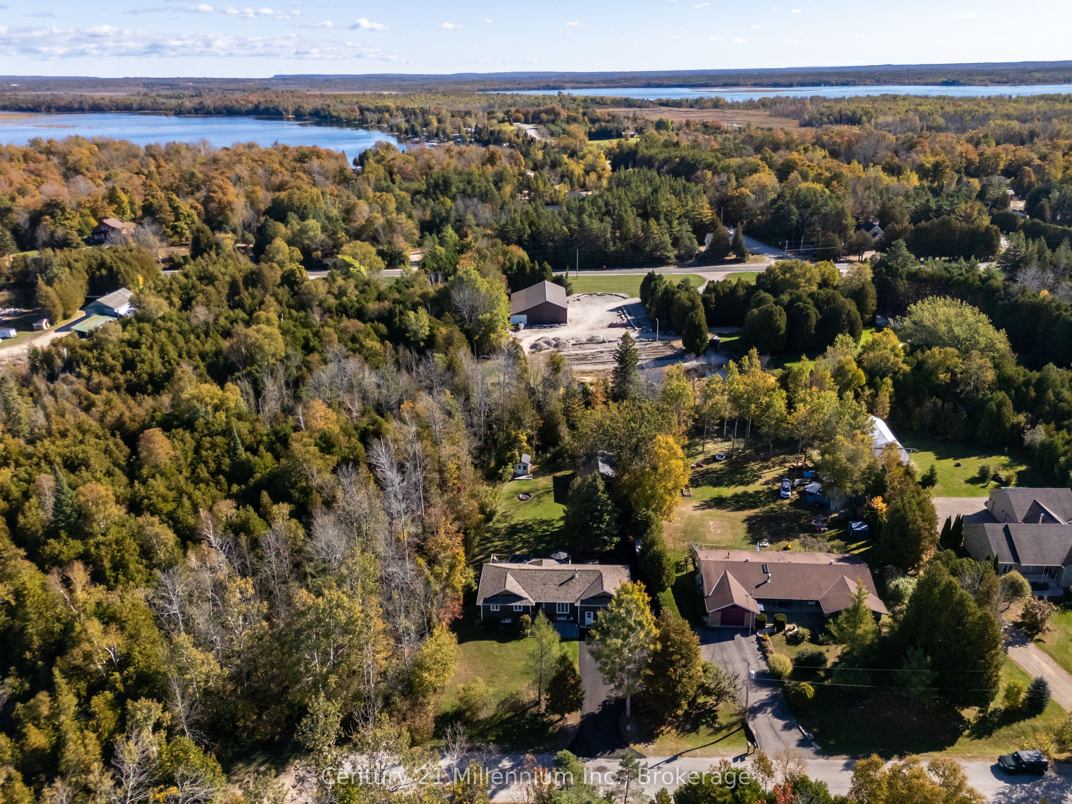 23 Pierce Street N, South Bruce Peninsula, ON N0H 2T0