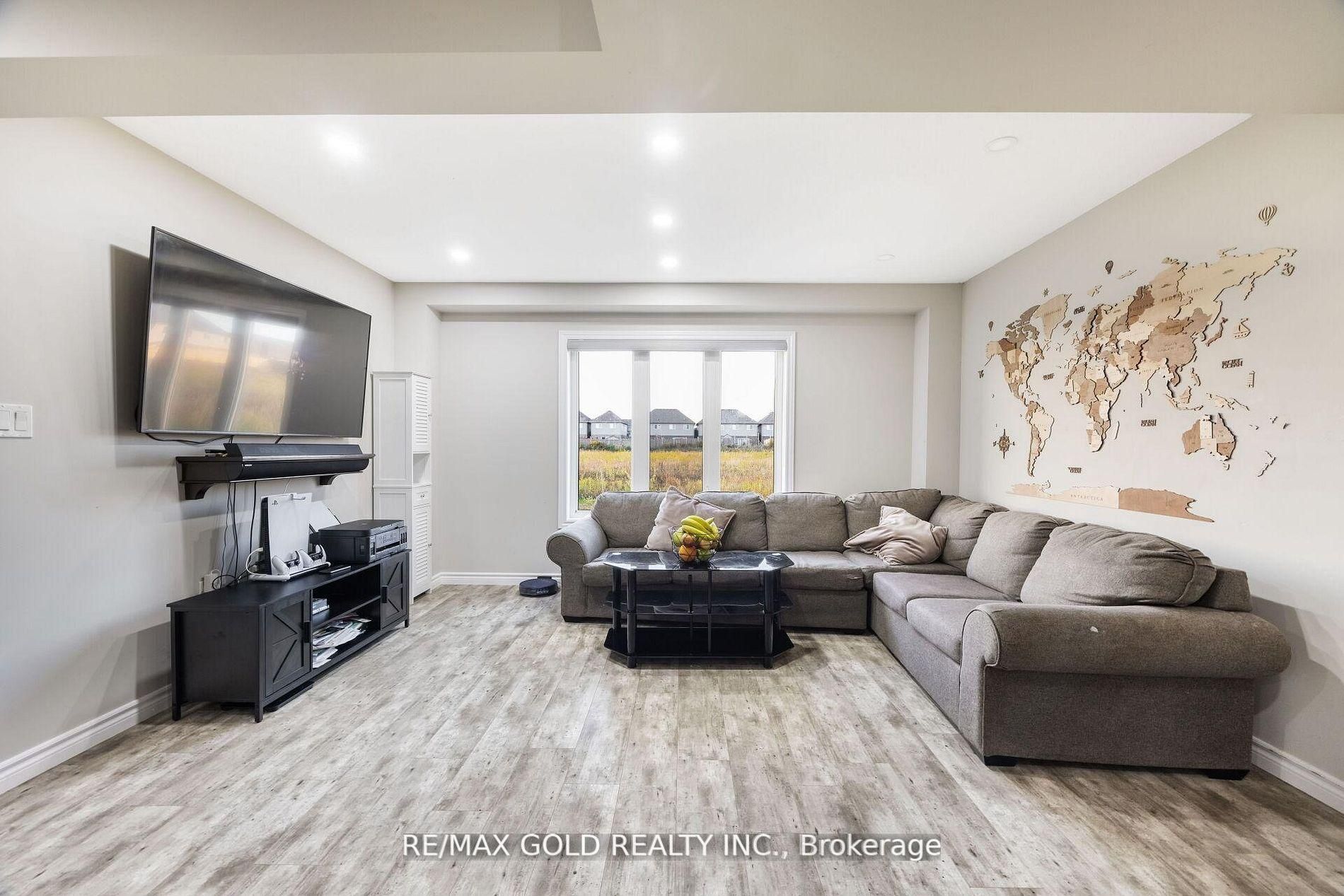 1357 Calais Drive, Woodstock, ON N4T 0L8 photo 5