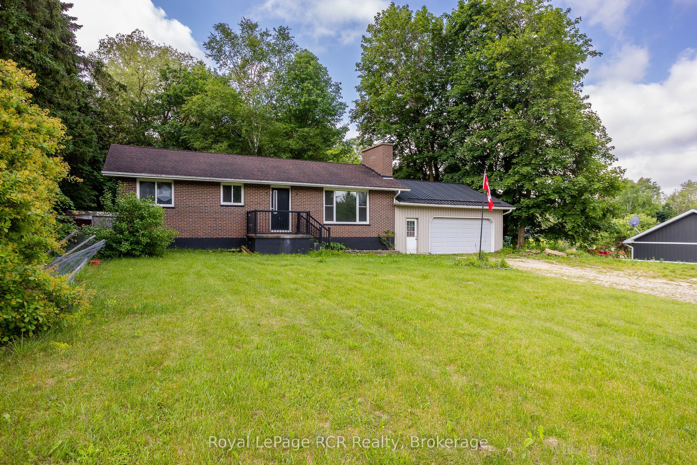 405014 Grey Road 4, Grey Highlands, ON N0C 1K0 photo 2