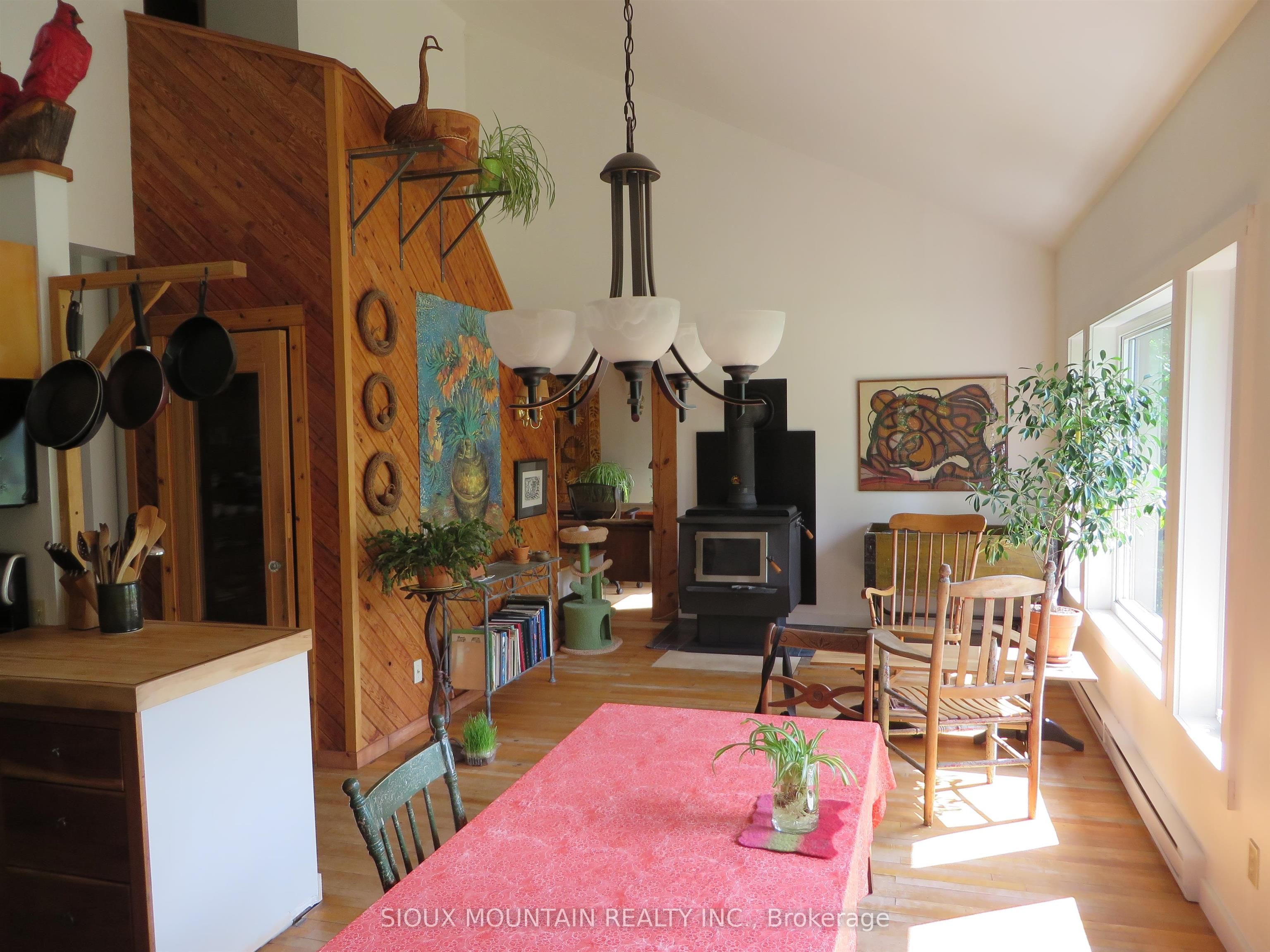 169 Voyageur's North Road, Sioux Lookout, ON P8T 0A7 photo 4