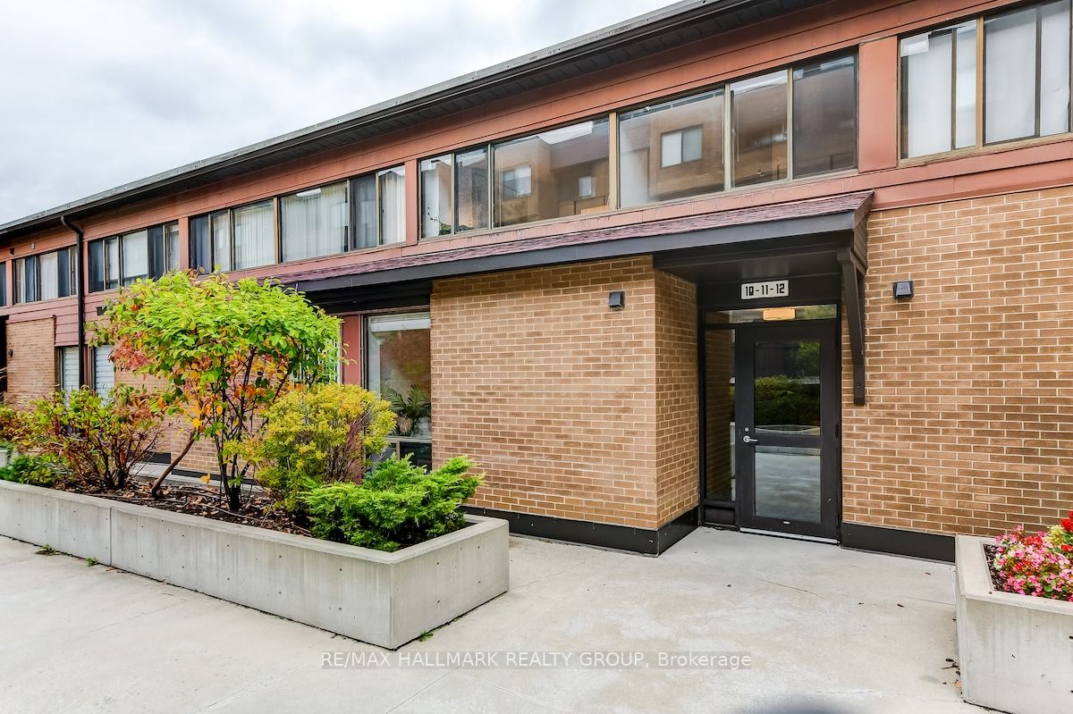 525 St Laurent Boulevard 4, Manor Park - Cardinal Glen and Area, ON K1K 2Z9 photo 2