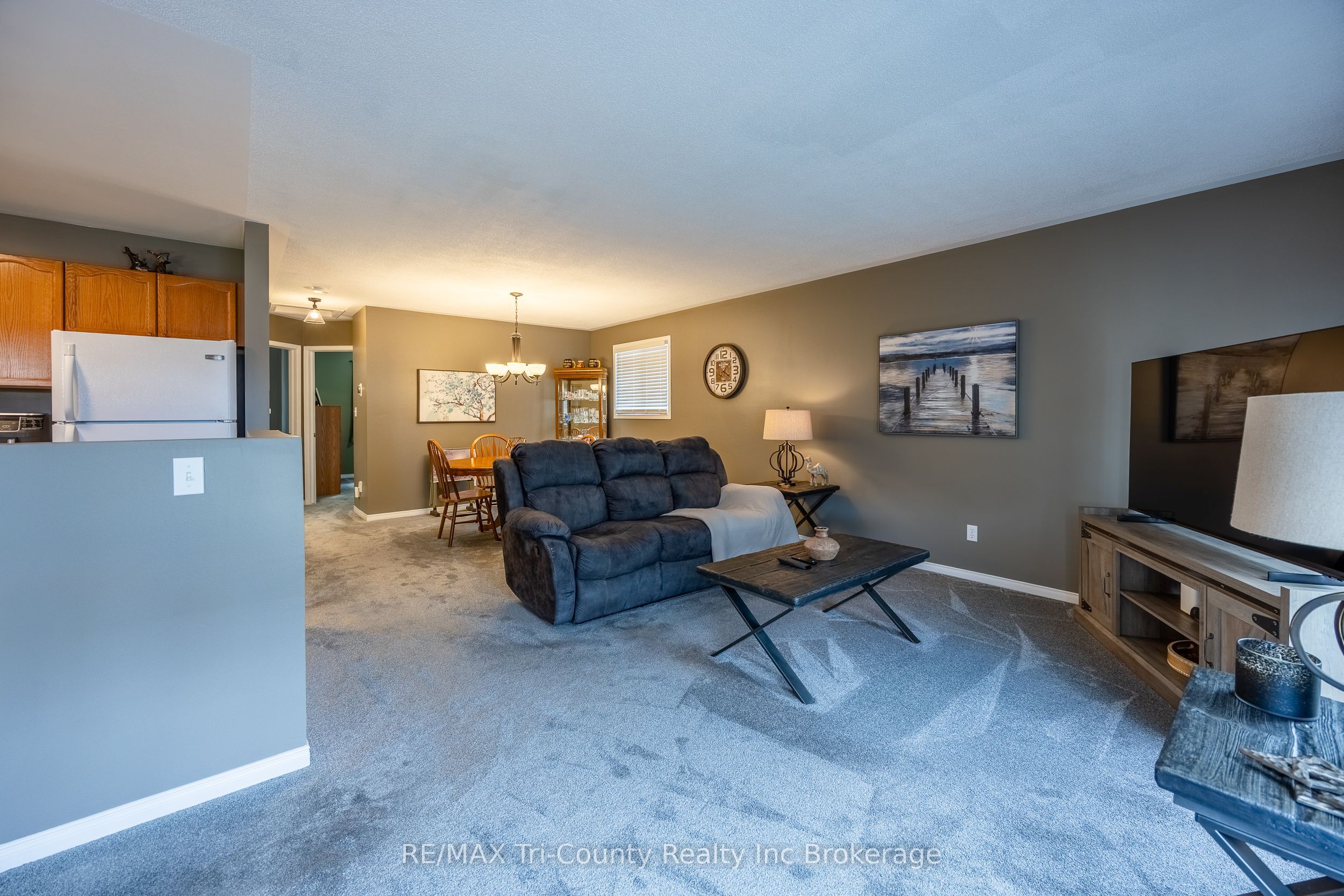 23 Magnolia Drive, Tillsonburg, ON N4G 5N9 photo 5