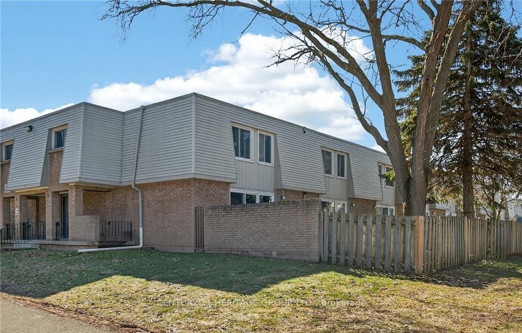17 Old Pine Trail 182, St. Catharines, ON L2M 6P9 photo 2