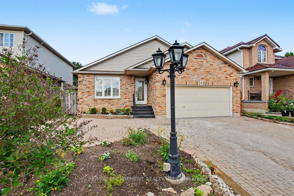 6 Theodore Drive, Hamilton, ON L9A 5J8 photo 2