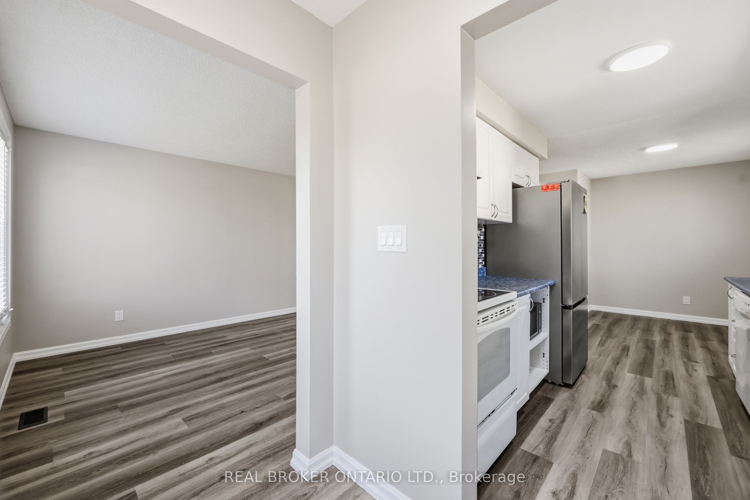 42 Terrace Avenue, Welland, ON L3C 2C4 photo 4