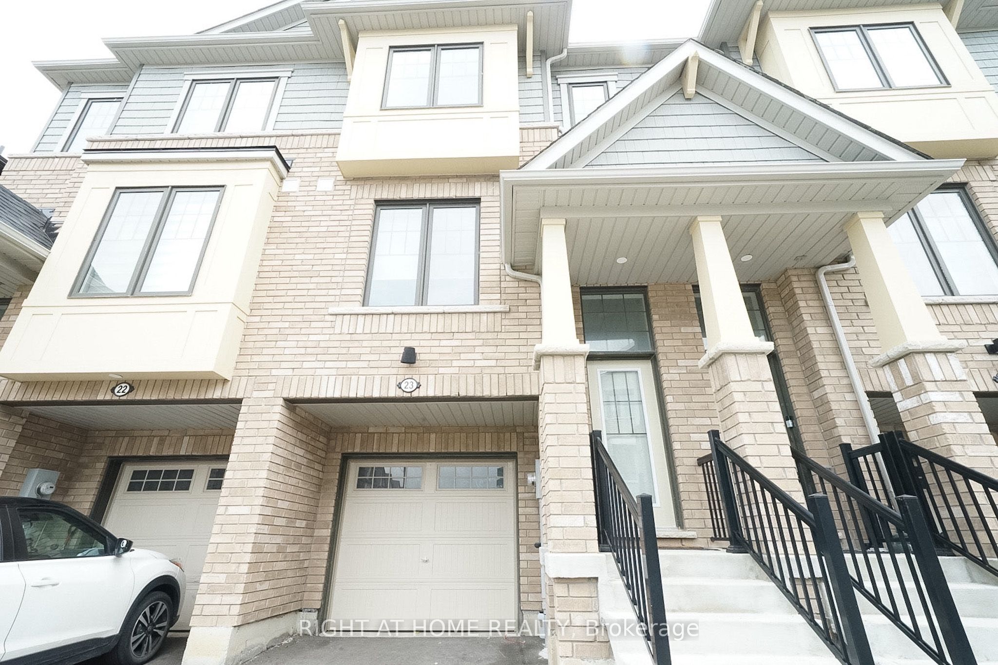 185 Bedrock Drive 23, Hamilton, ON L8J 0M5