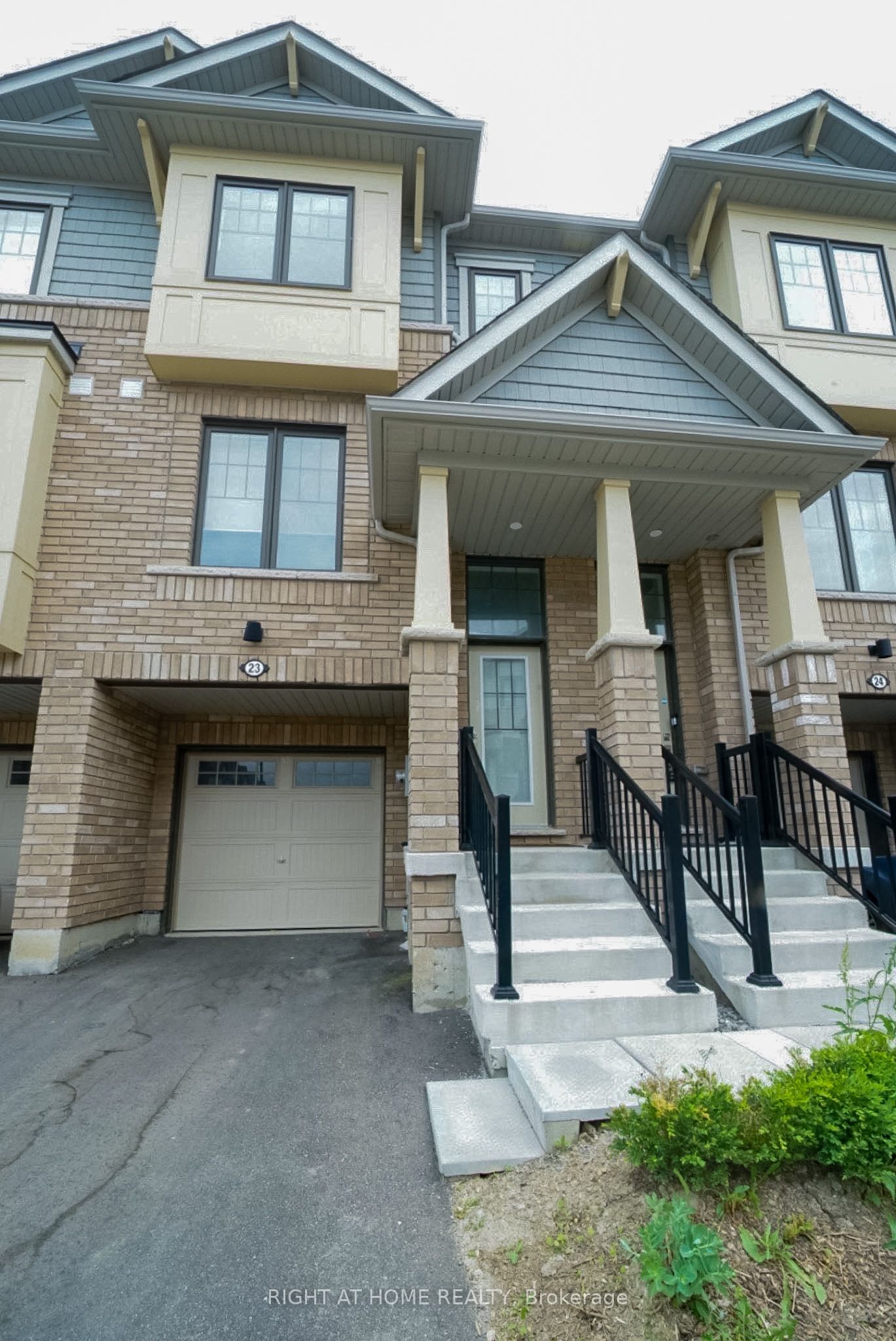 185 Bedrock Drive 23, Hamilton, ON L8J 0M5 photo 2