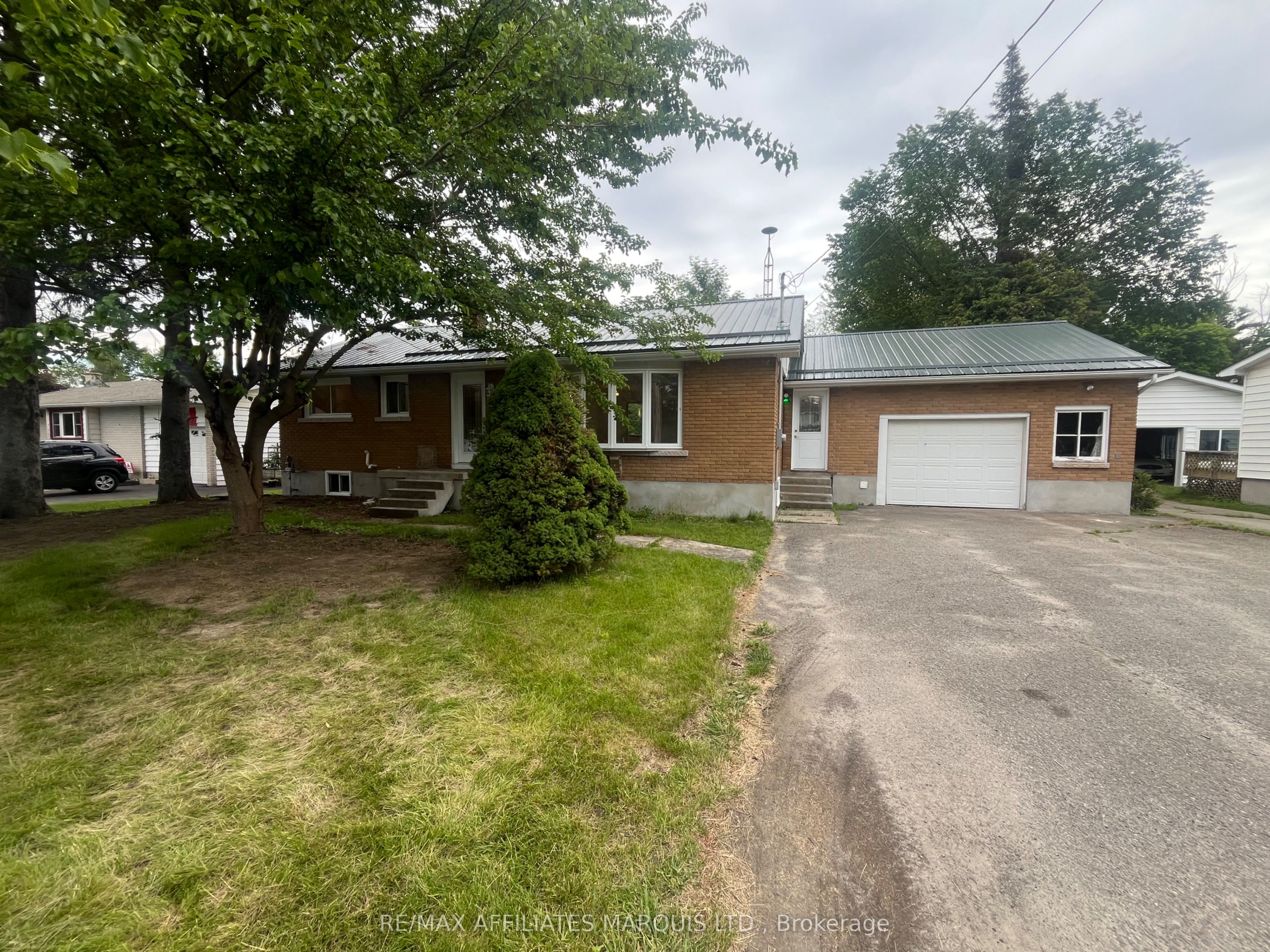 1065 County Rd 15 Street, Augusta, ON K6V 5T1