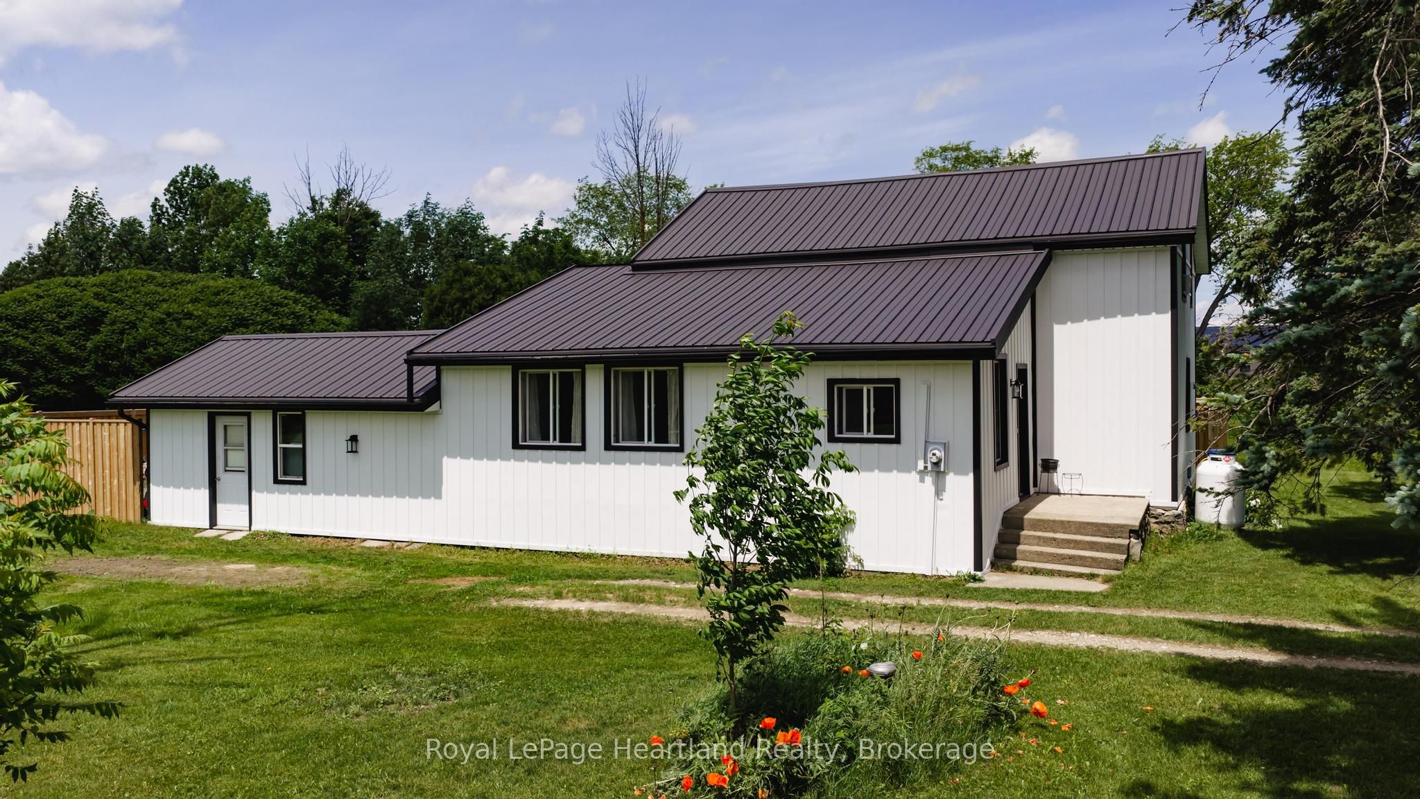 2010 Alma Street N, Howick, ON N0G 1X0 photo 4