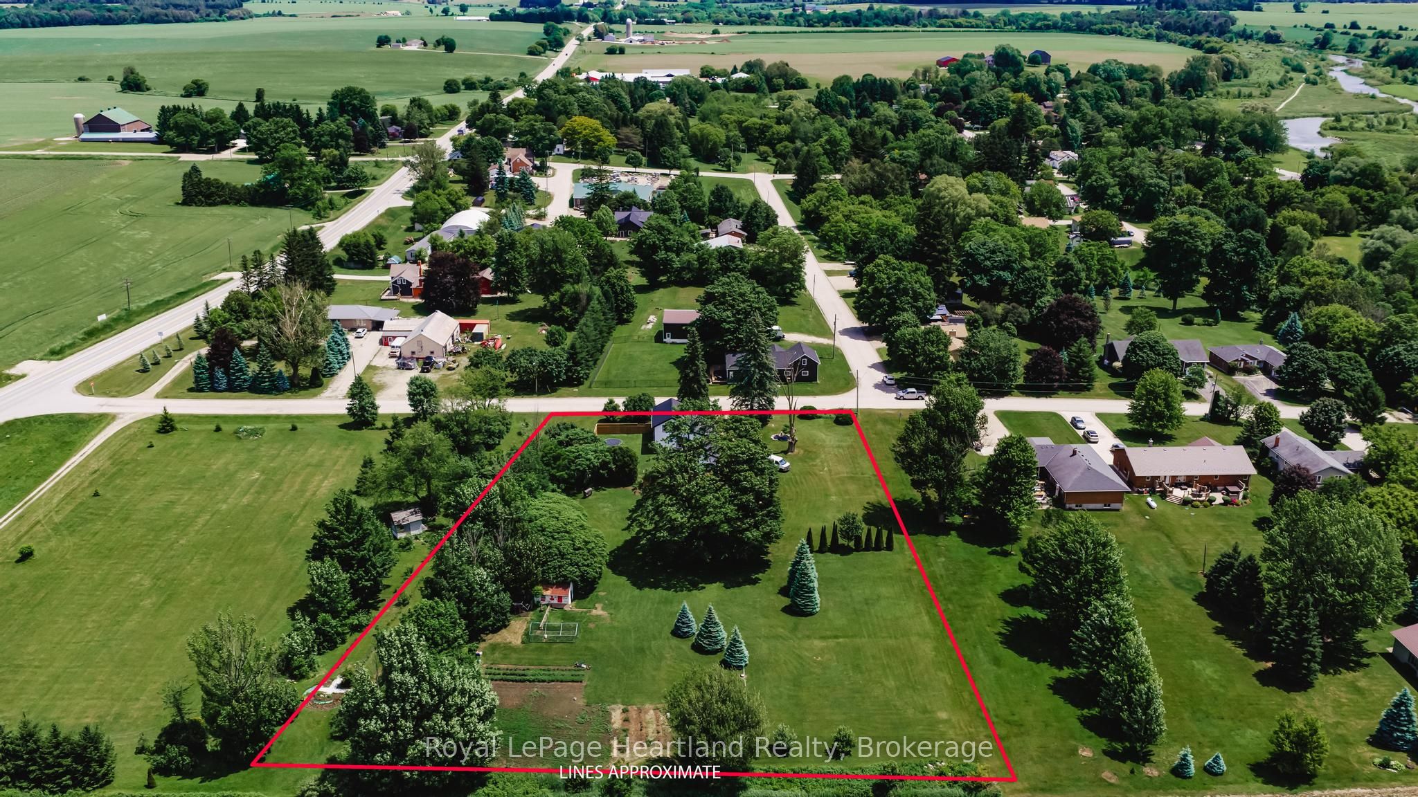 2010 Alma Street N, Howick, ON N0G 1X0 photo 5
