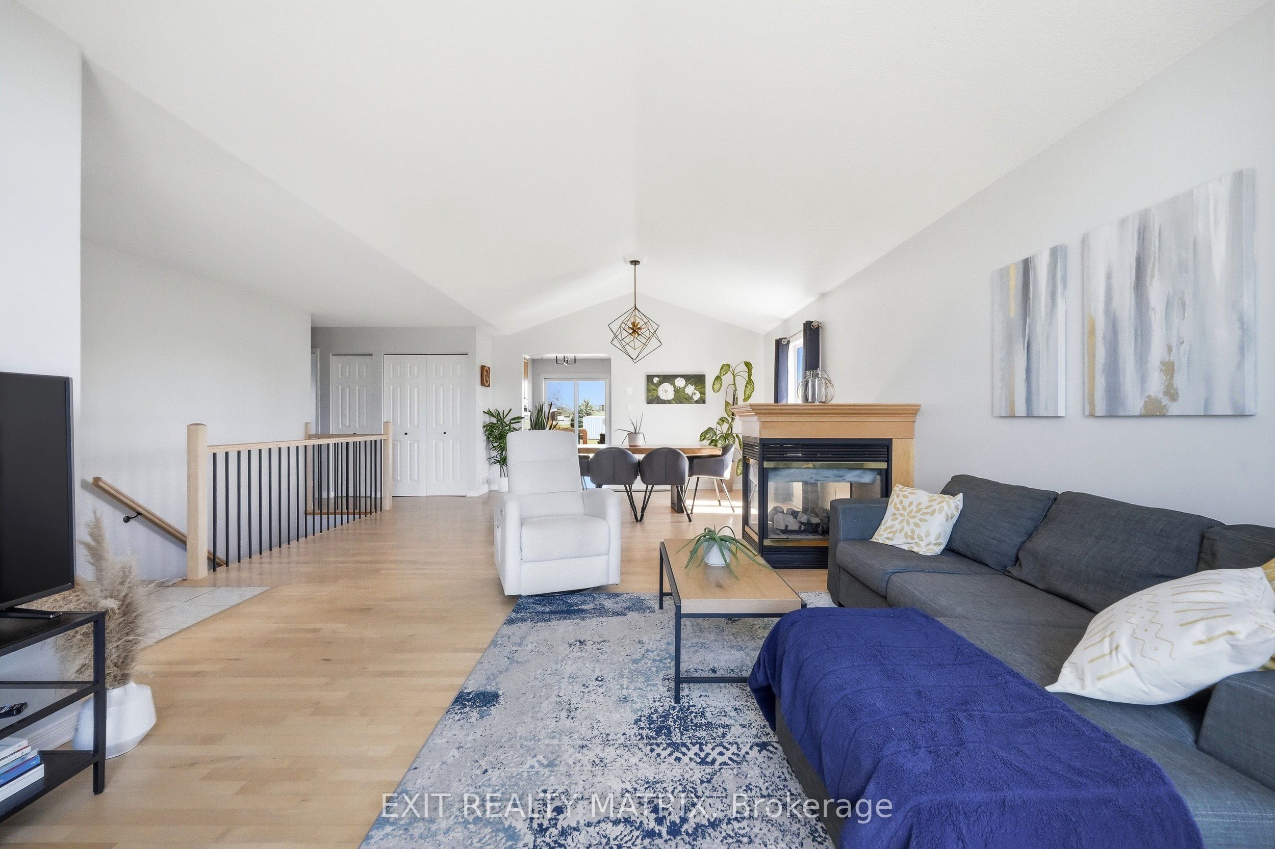 2117 Lemery Street, Clarence-Rockland, ON K0A 1E0 photo 5