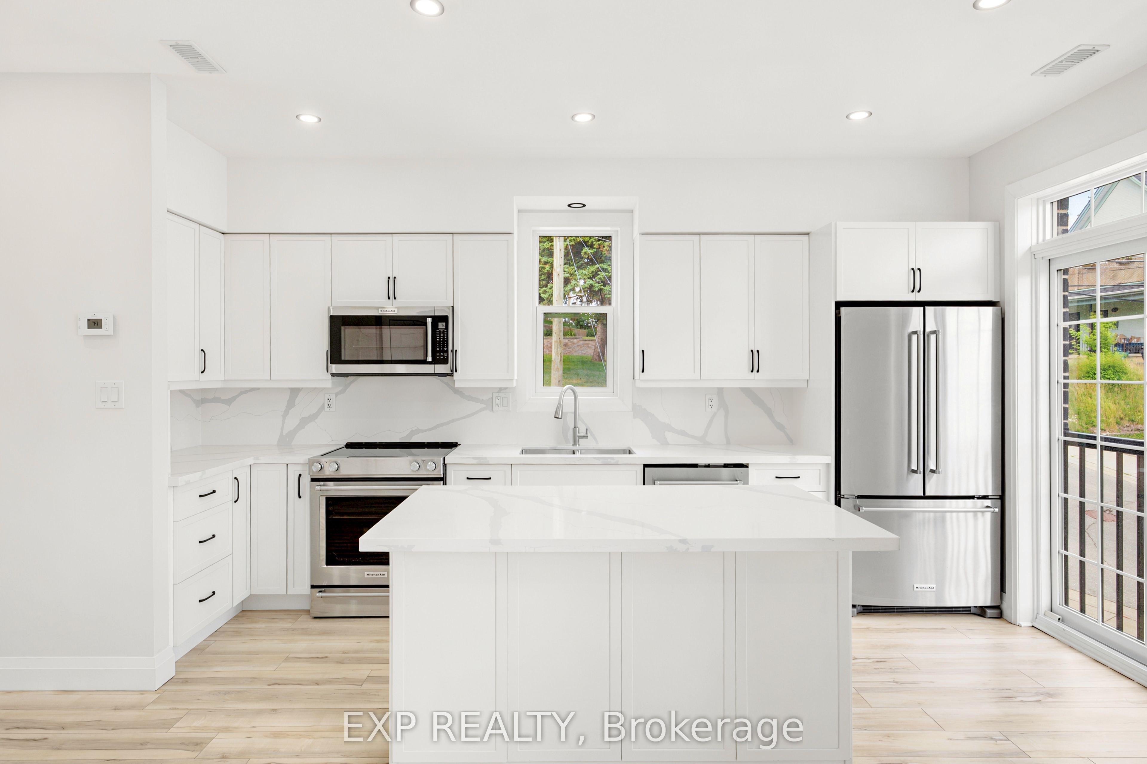 131 St George Street, Kitchener, ON N2G 2T2 photo 3