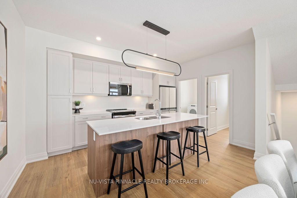 2594 Sheffield Boulevard, London South, ON N6M 0G4 photo 4