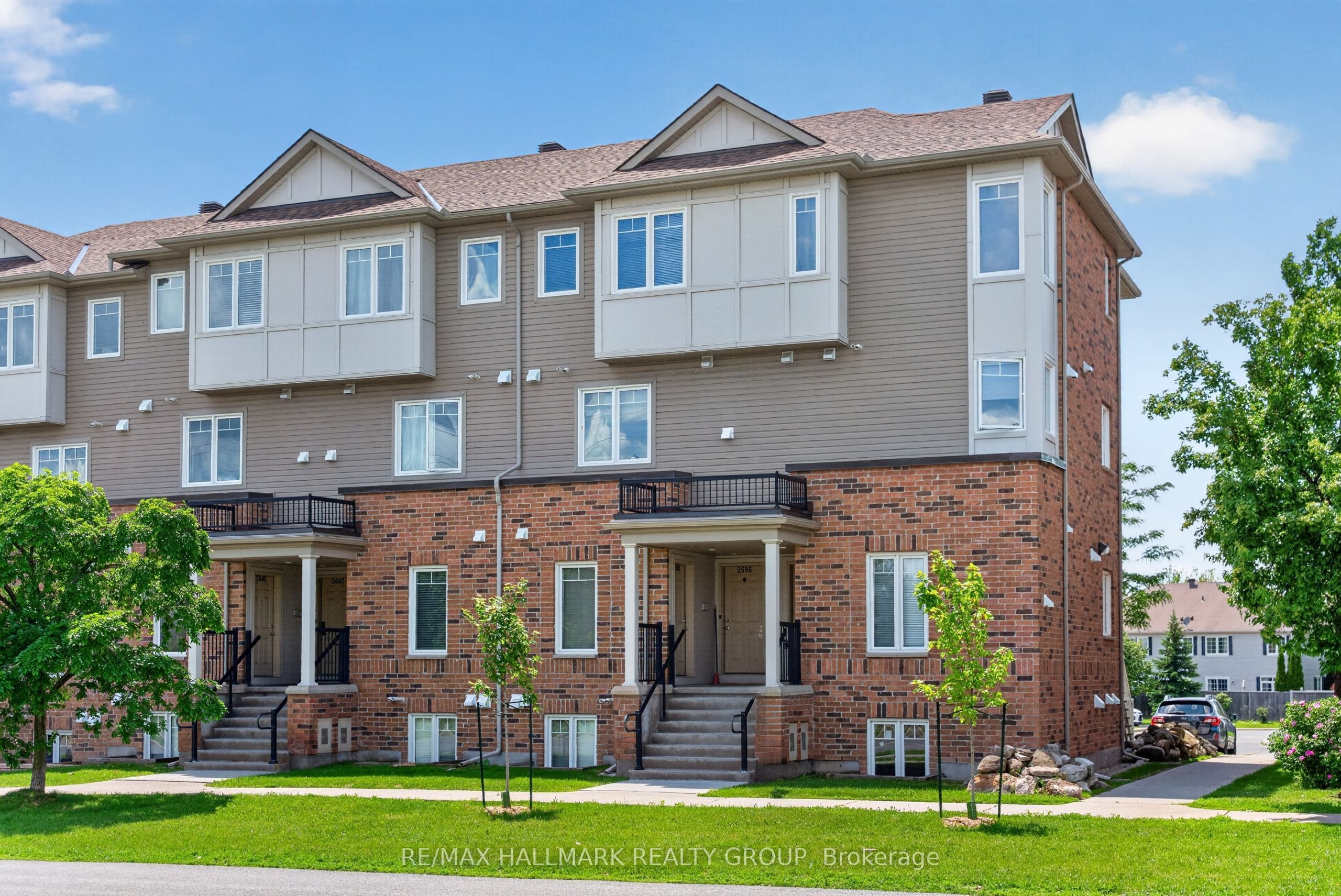 2591 Longfields Drive 26, Barrhaven, ON K2J 2L7 photo 2