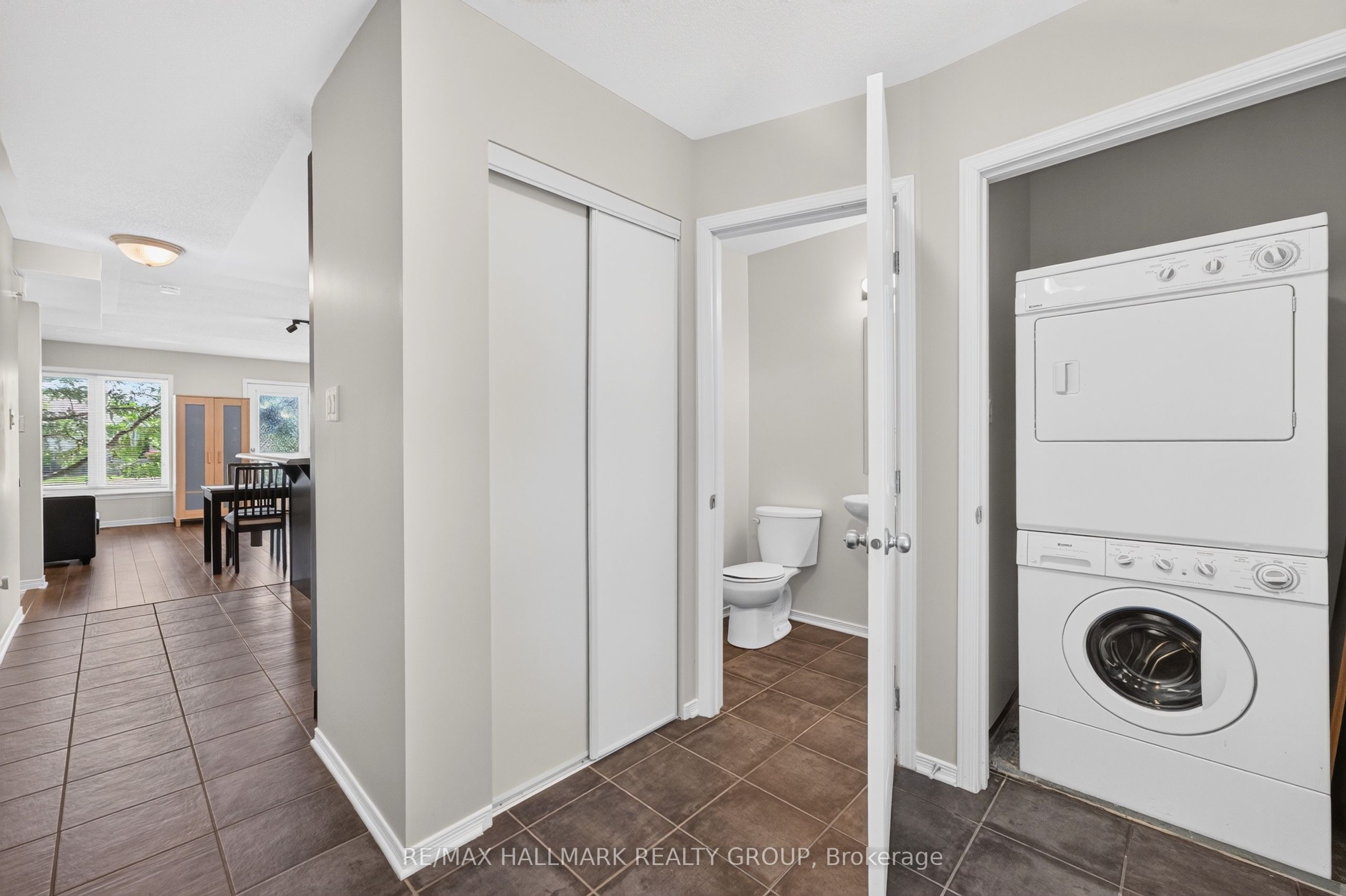 2591 Longfields Drive 26, Barrhaven, ON K2J 2L7 photo 4